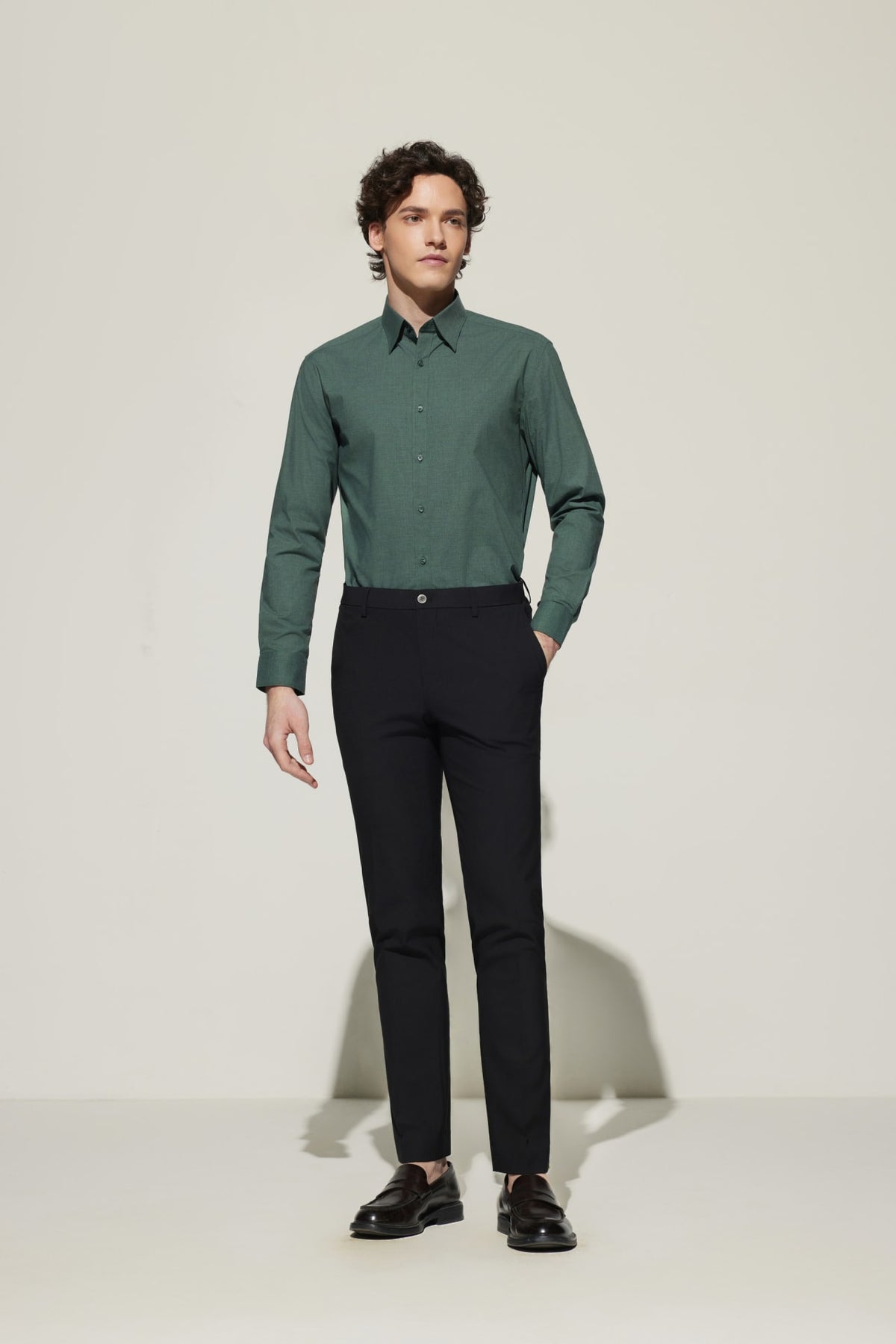 G2000 - Shirts - Non-Iron Easy Care Smart Fit Poplin Shirt - Carbon Essence - Smart
