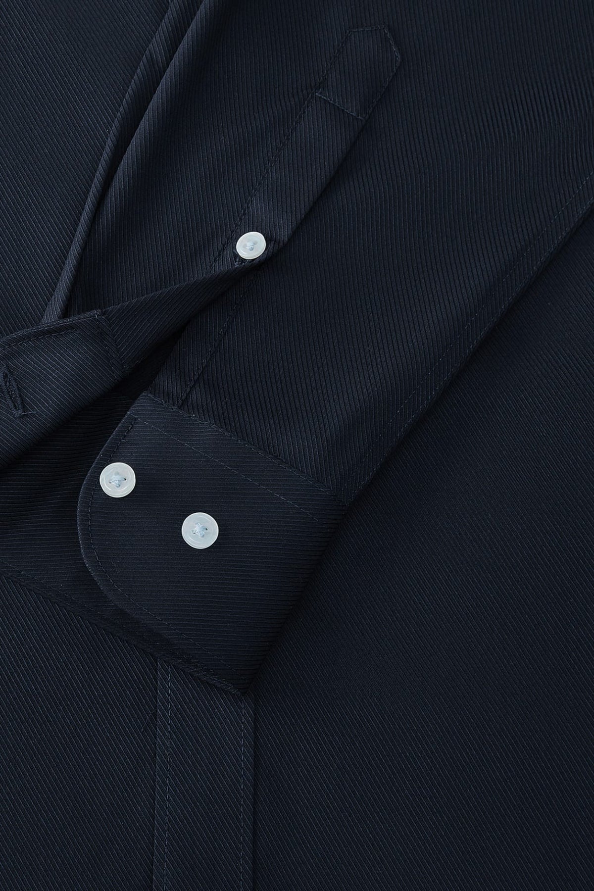 G2000 - Shirts - Non-Iron Silky Touch Smart Fit Dobby Twill Shirt