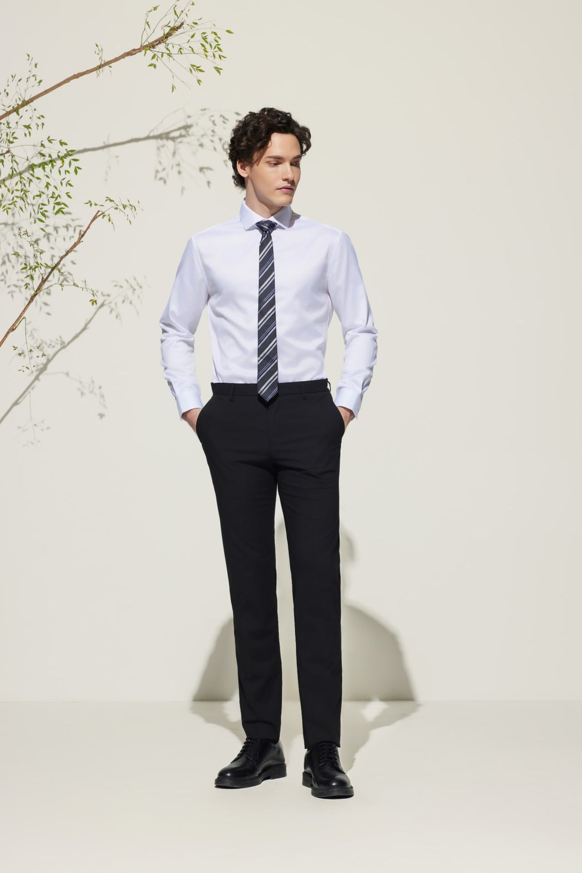 G2000 Shirts Non-Iron Premium Cotton Smart Fit Wide Herringbone Shirt