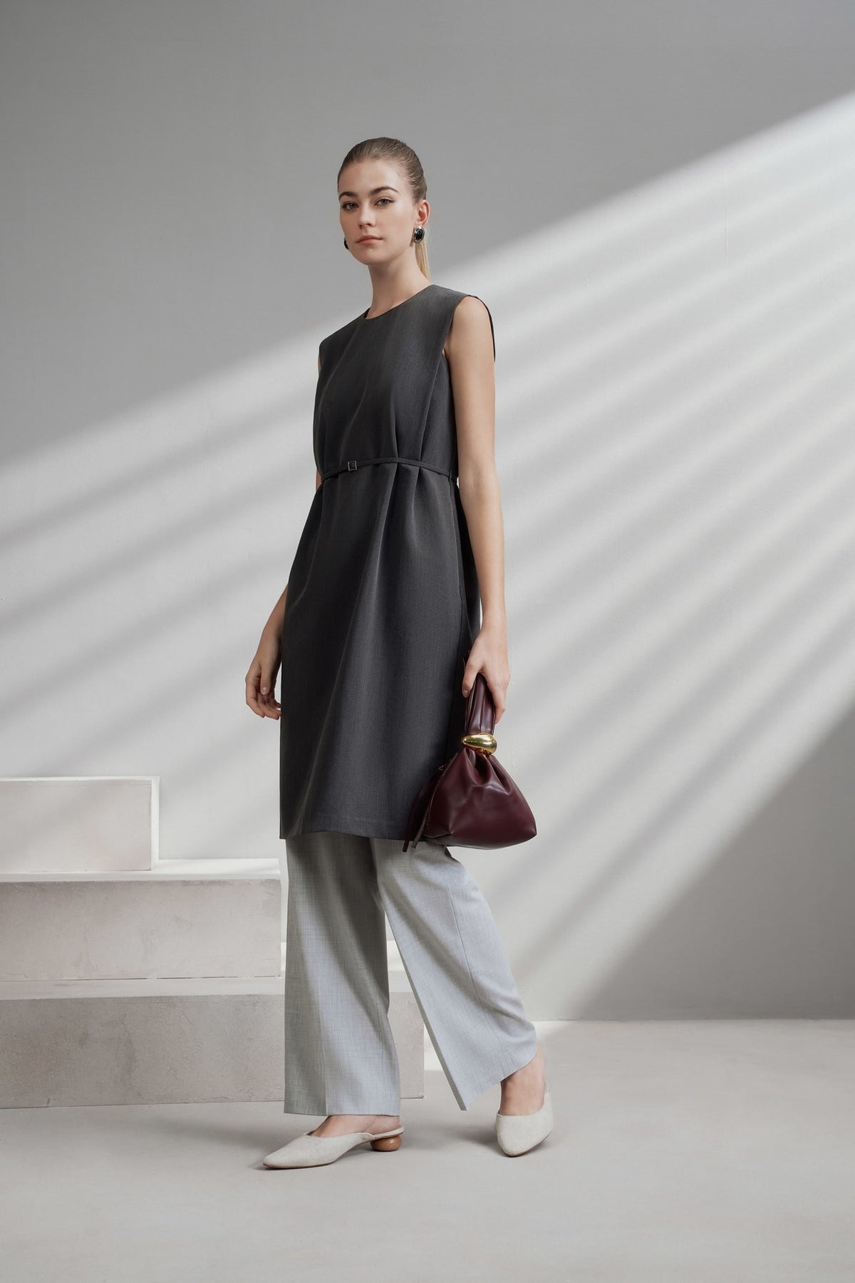 G2000 Dresses Sleeveless Tuck Detail Shift Dress