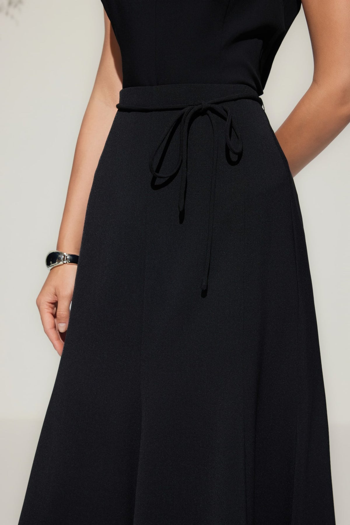 G2000 - Skirts - Cooling Multi-Way Stretch Mermaid Skirt With Belt