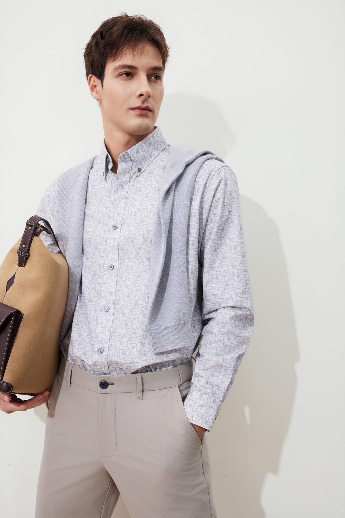G2000 Shirts Wrinkle-Free Horseshoe Digital Print Comfort Fit Twill Casual Shirt