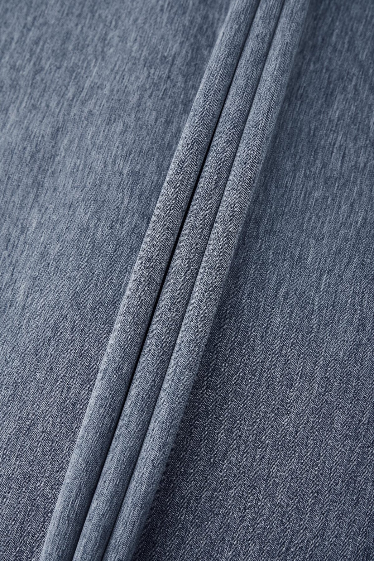 G2000 - Shirts - Non-Iron Dry Stretch Smart Fit Herringbone Semi Solid Shirt