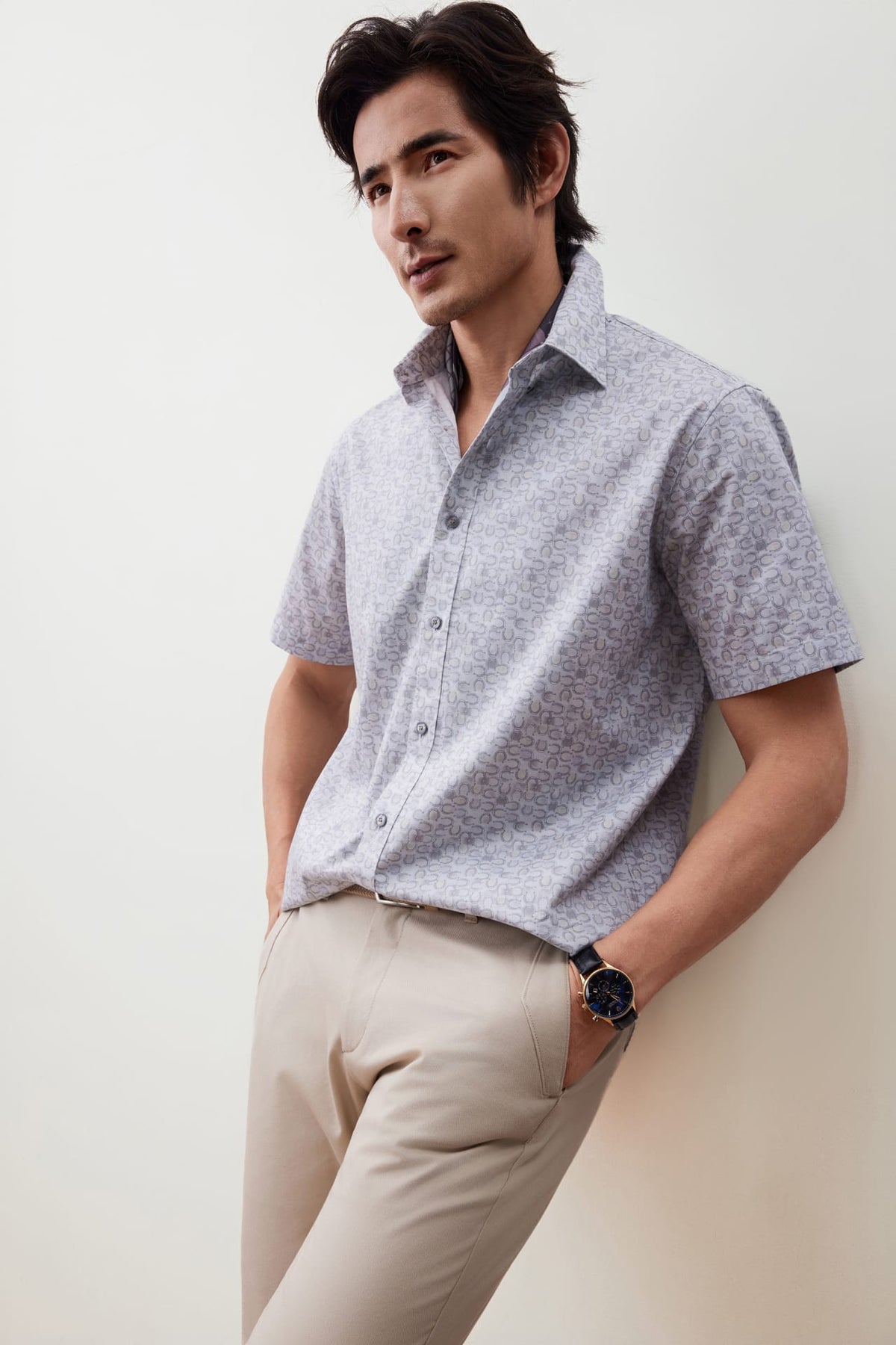 G2000 - Shirts - Wrinkle-Free Horseshoe Digital Print Comfort Fit Twill Short Sleeve Casual Shirt