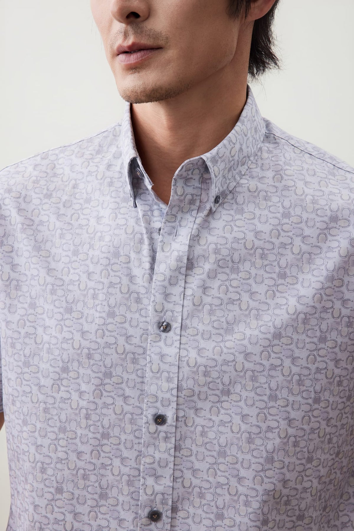 G2000 - Shirts - Wrinkle-Free Horseshoe Digital Print Comfort Fit Twill Short Sleeve Casual Shirt