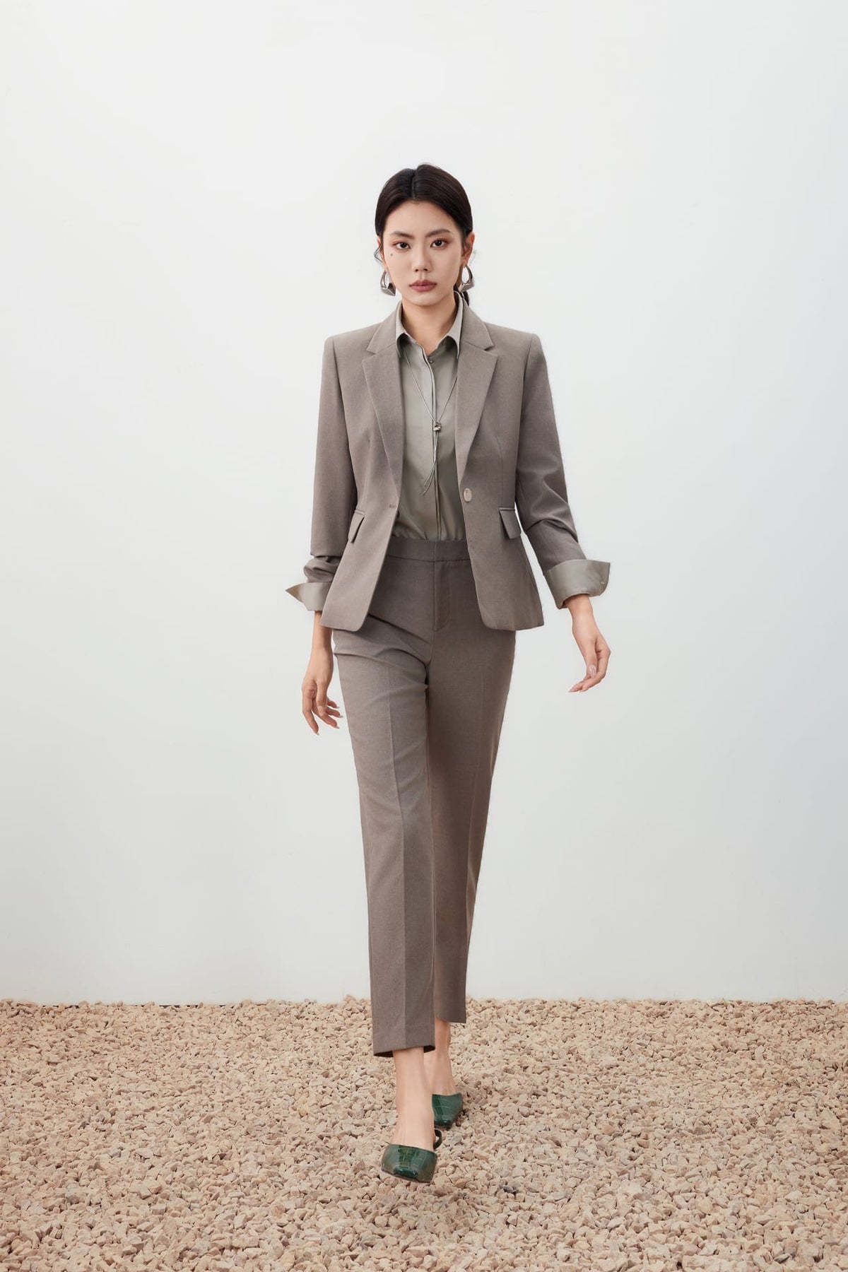 G2000 Suits Water Repellent Blazer with Brooch Pale Olive Slim