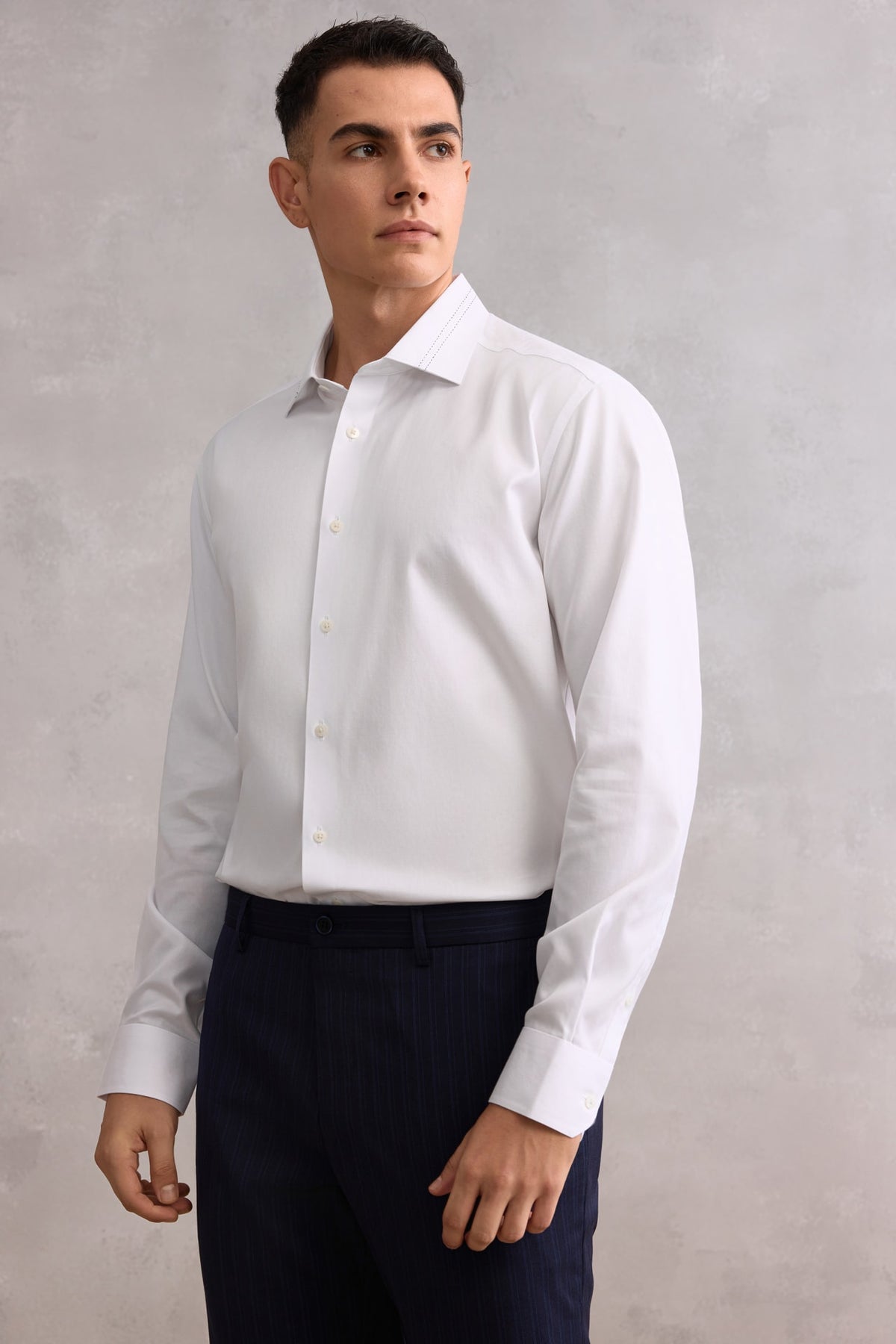 G2000 Shirts Non-Iron Premium Cotton Smart Fit Dobby Twill Shirt with Design Detail