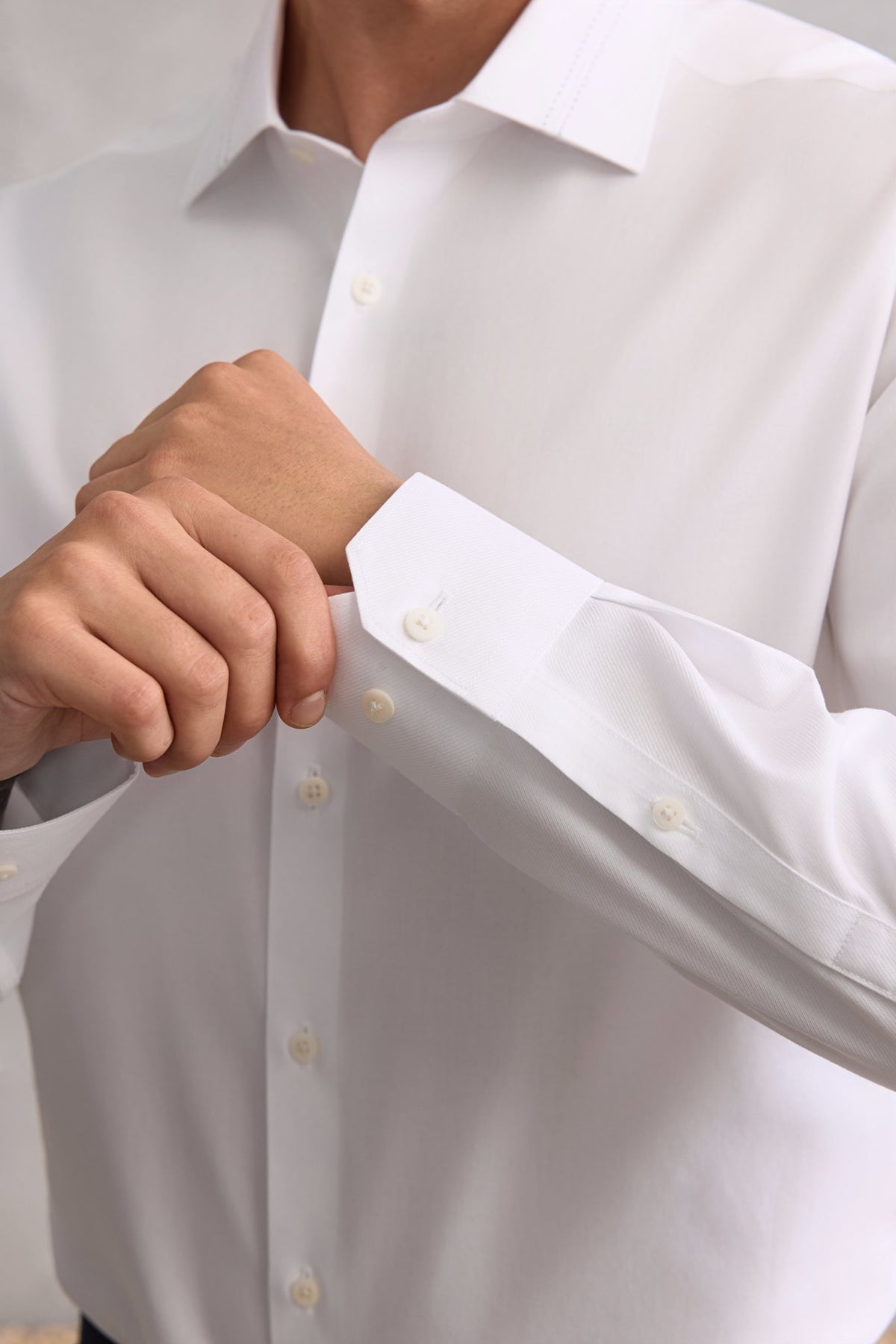 G2000 - Shirts - Non-Iron Premium Cotton Smart Fit Dobby Twill Shirt with Design Detail