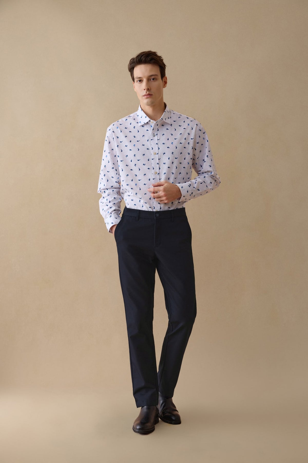 G2000 Shirts Wrinkle Free Twill Mini Koi Printed Comfort Fit Casual Shirt