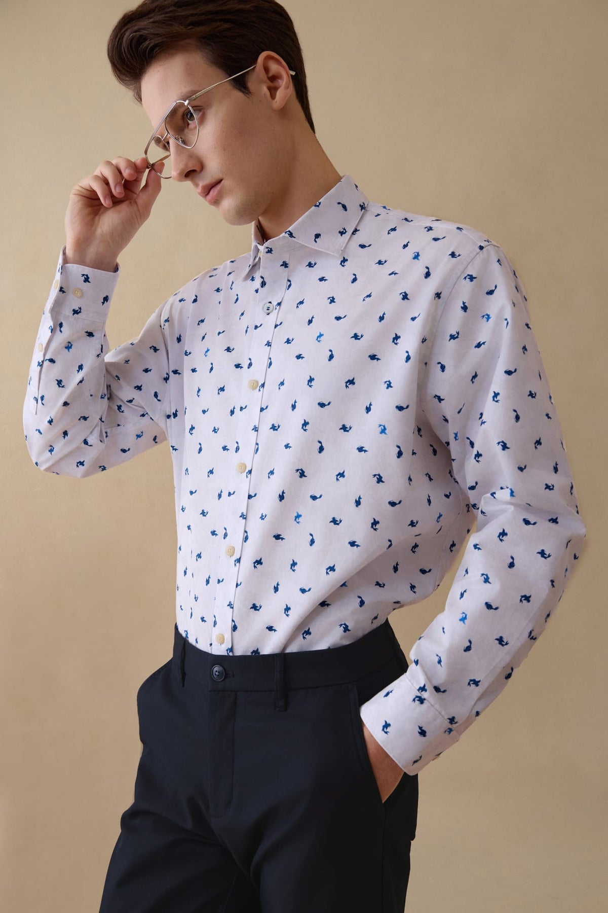 G2000 Shirts Wrinkle Free Twill Mini Koi Printed Comfort Fit Casual Shirt