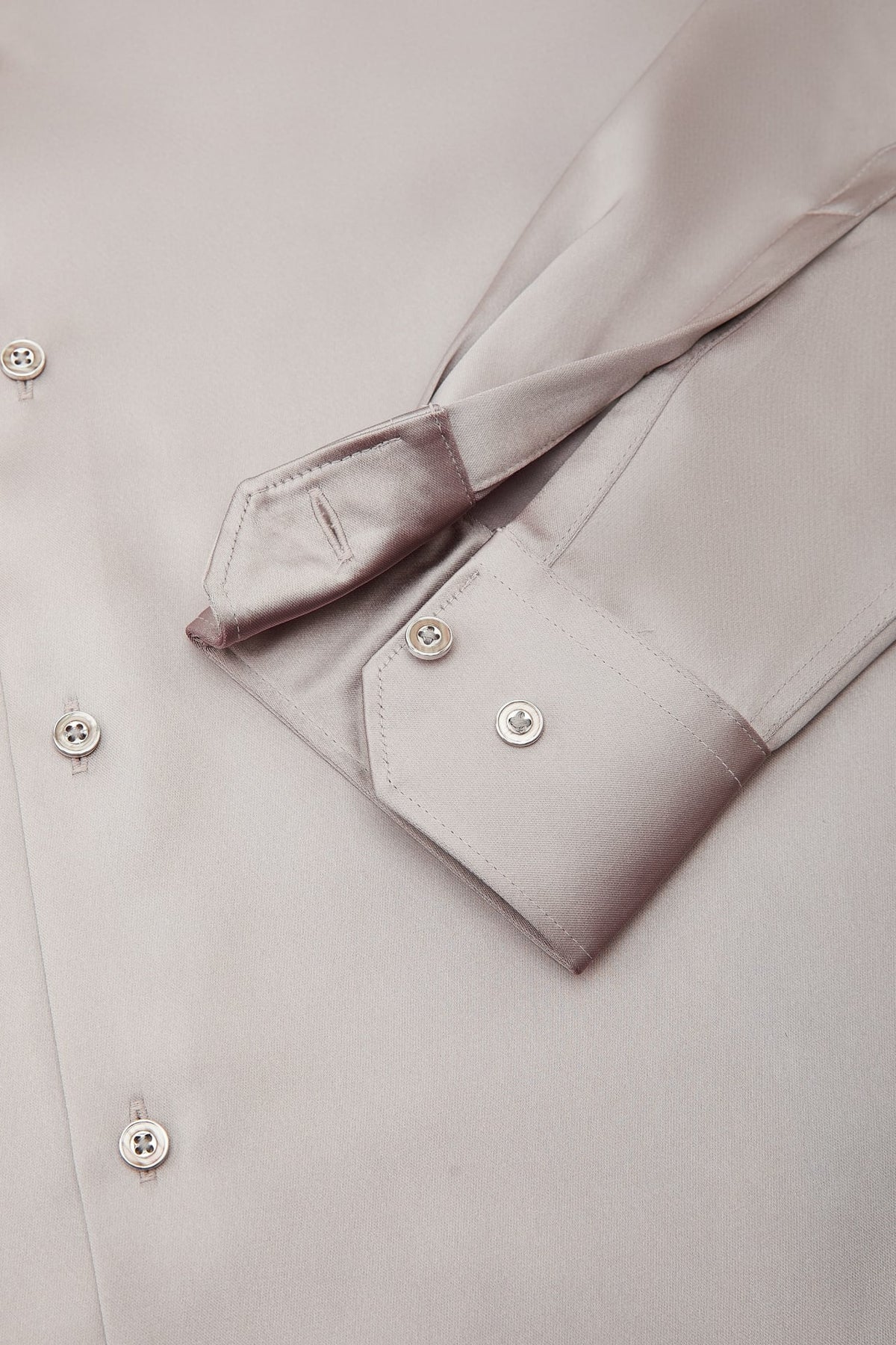 G2000 - Shirts - Poly Sateen Smart Fit Friday Shirt