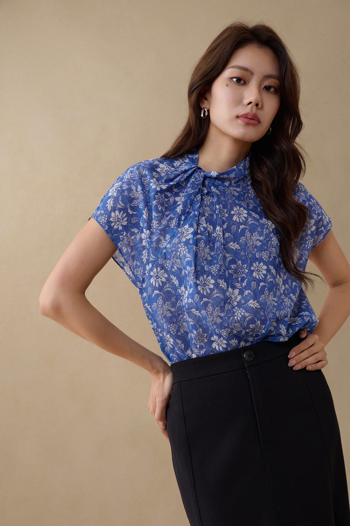 G2000 - Blouses - Tie-Neck Floral Print Blouse - Regular - Dusty Blue
