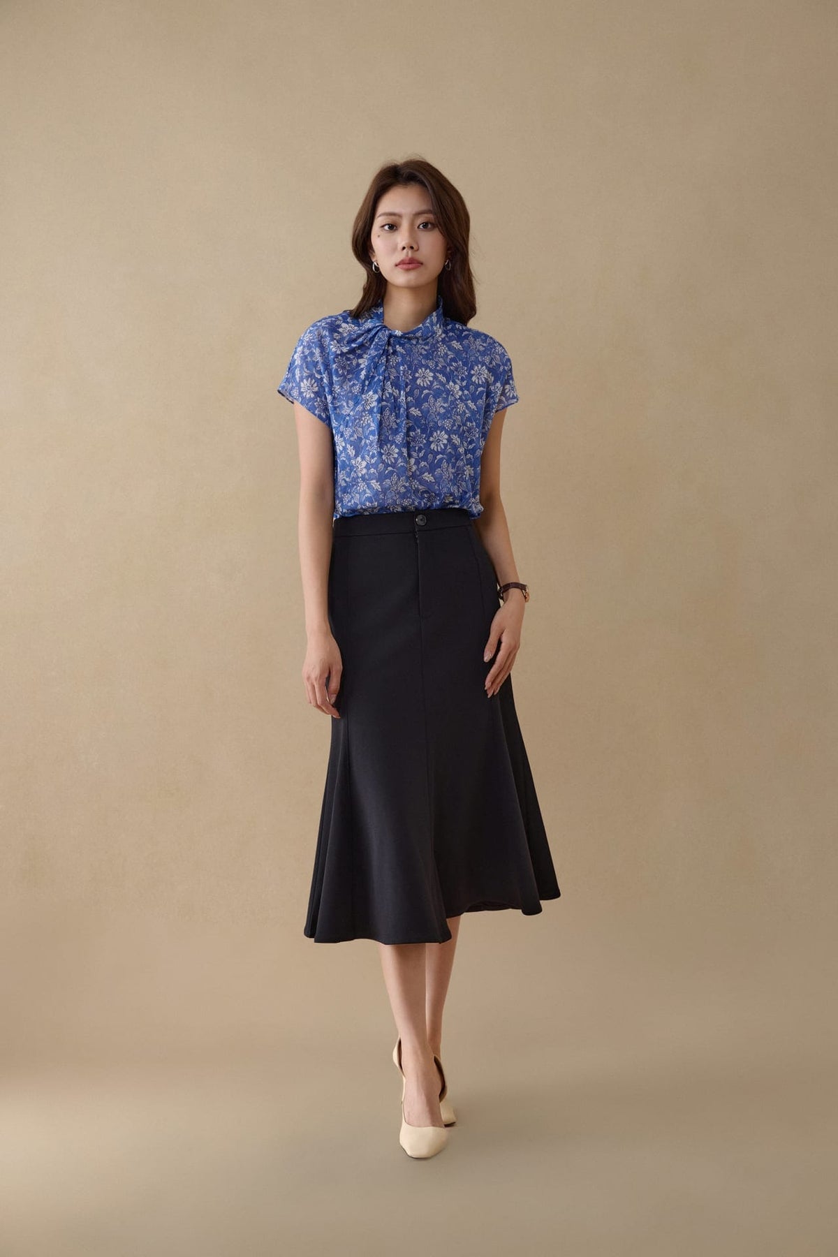 G2000 - Blouses - Tie-Neck Floral Print Blouse