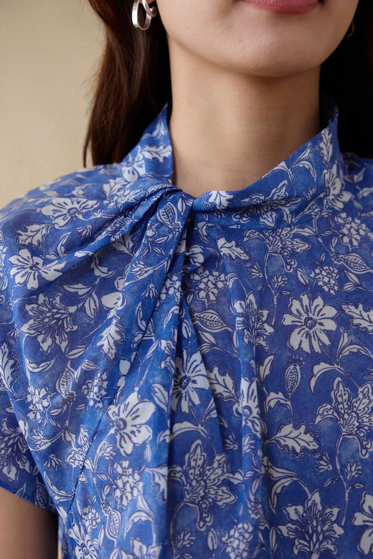 G2000 - Blouses - Tie-Neck Floral Print Blouse