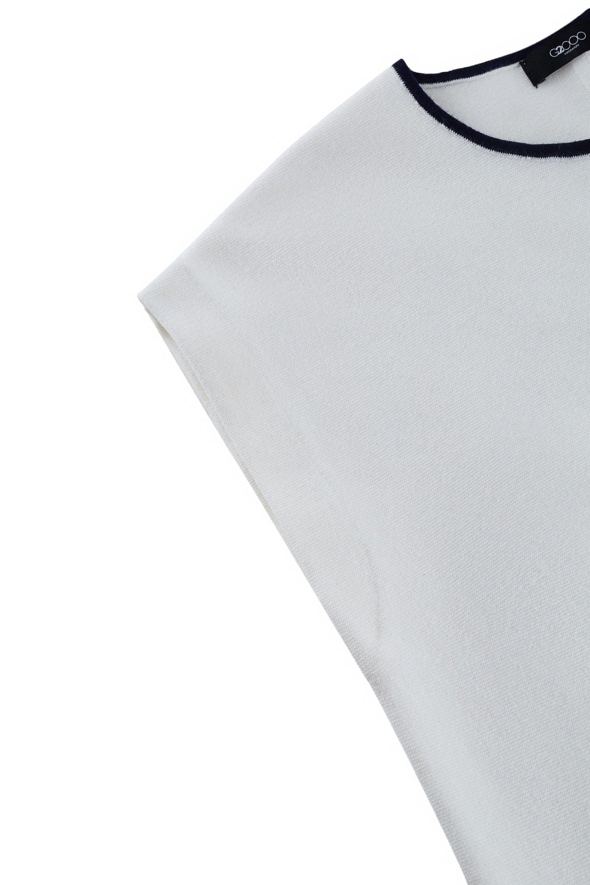 G2000 - Sweaters - Contrast Collar Slit Neck Top