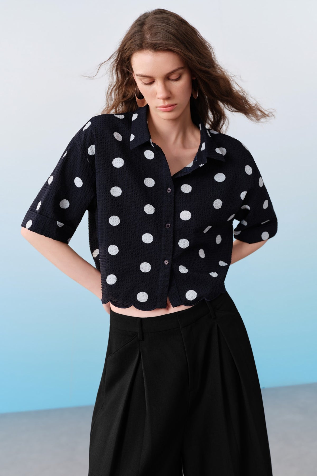 G2000 - Blouses - Polka Dot Scallop Hem Relax Fit Short Sleeve Shirt - Navy Blazer - Relaxed