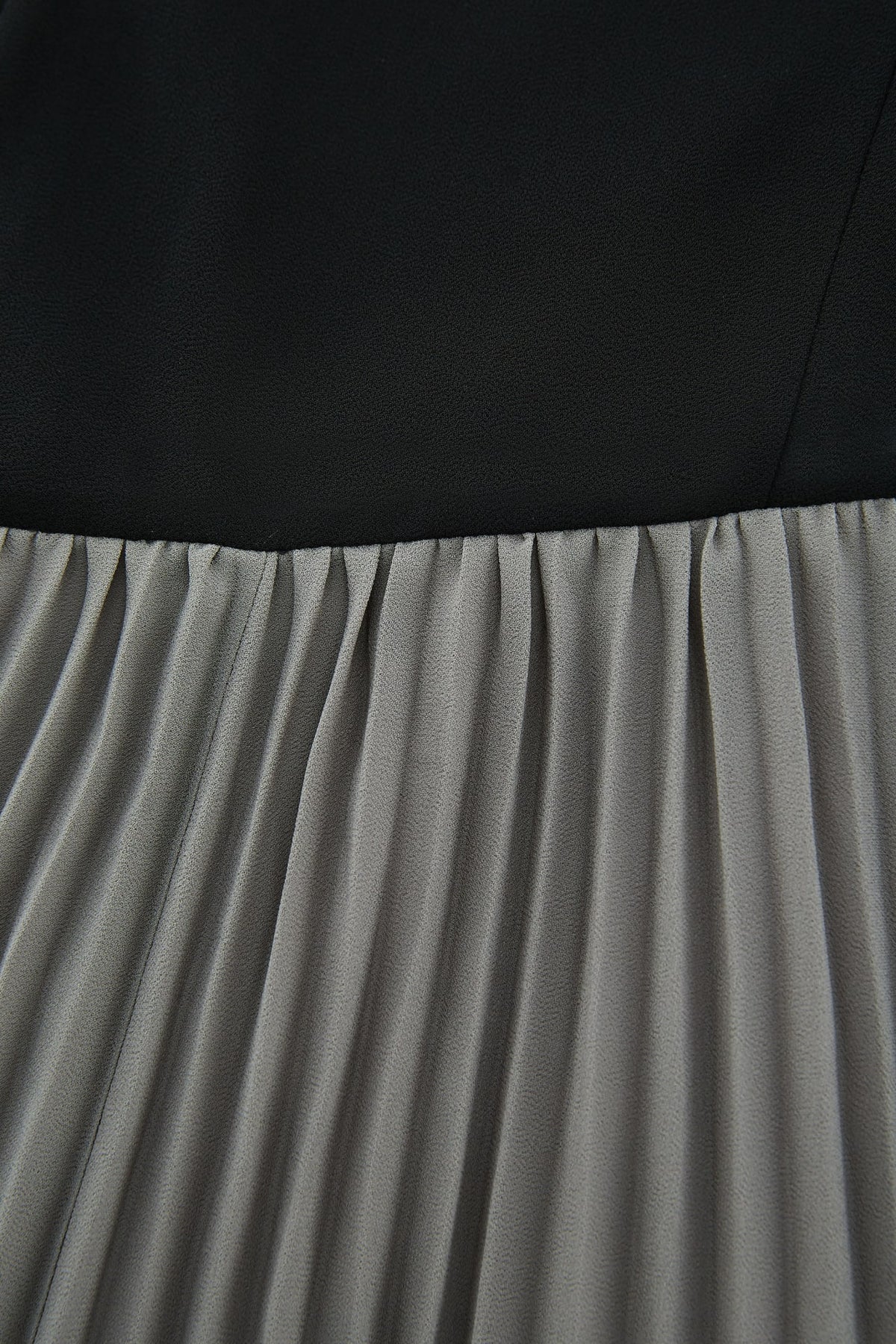 G2000 Dresses Poly Crepe Chiffon Colour Block Pleated Dress
