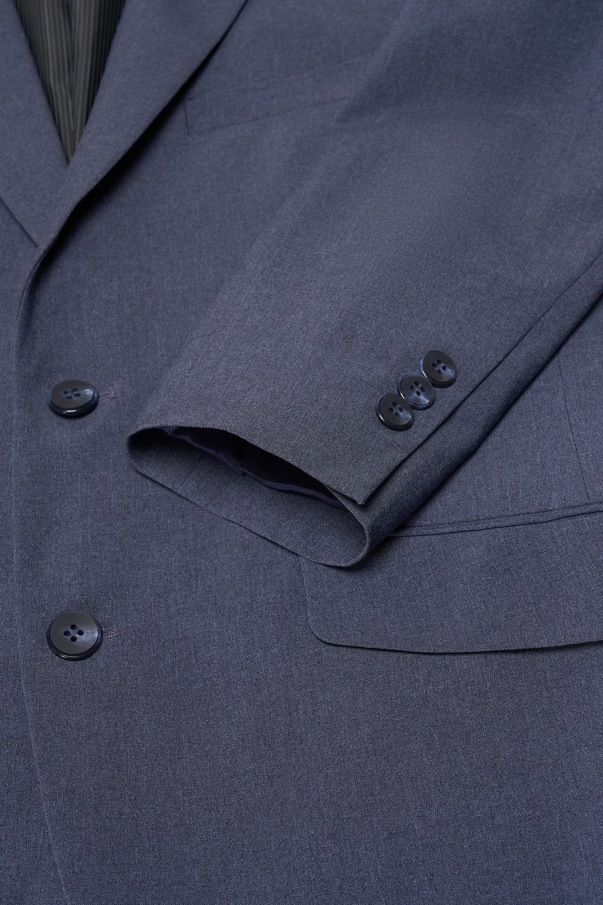 Three Proof Finish Plain Weave Smart Fit Suit Blazer