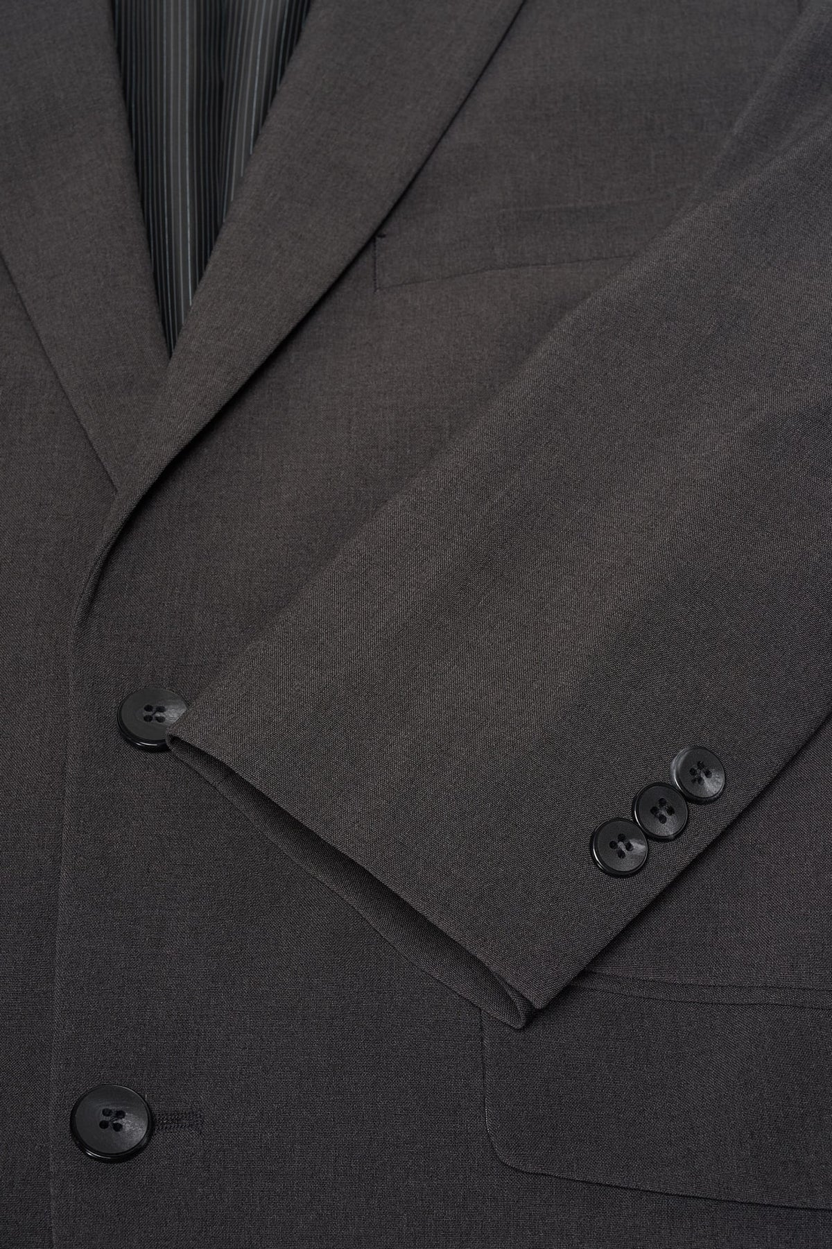 Three Proof Finish Plain Weave Smart Fit Suit Blazer