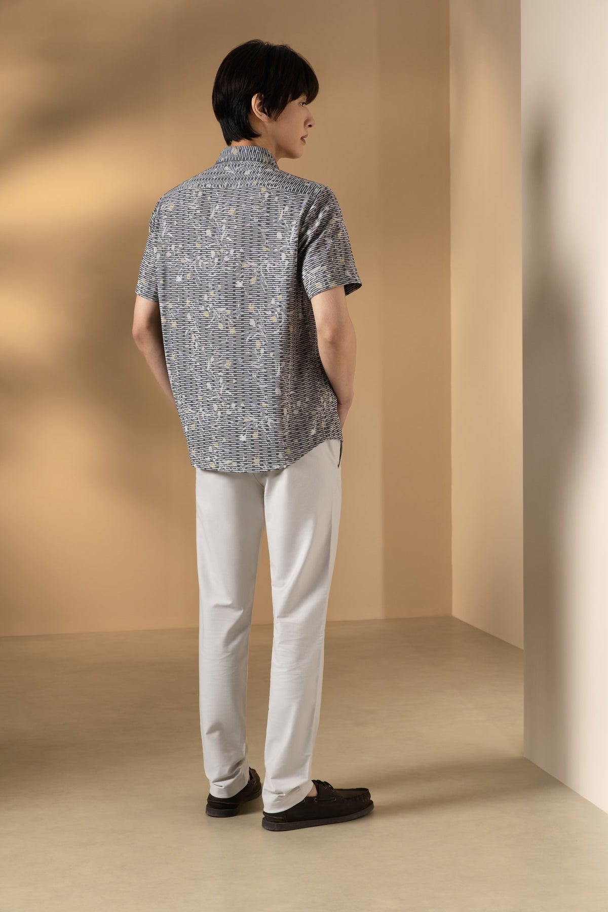 Chenille Stripe Texture Comfort Fit Short Sleeve Casual Shirt