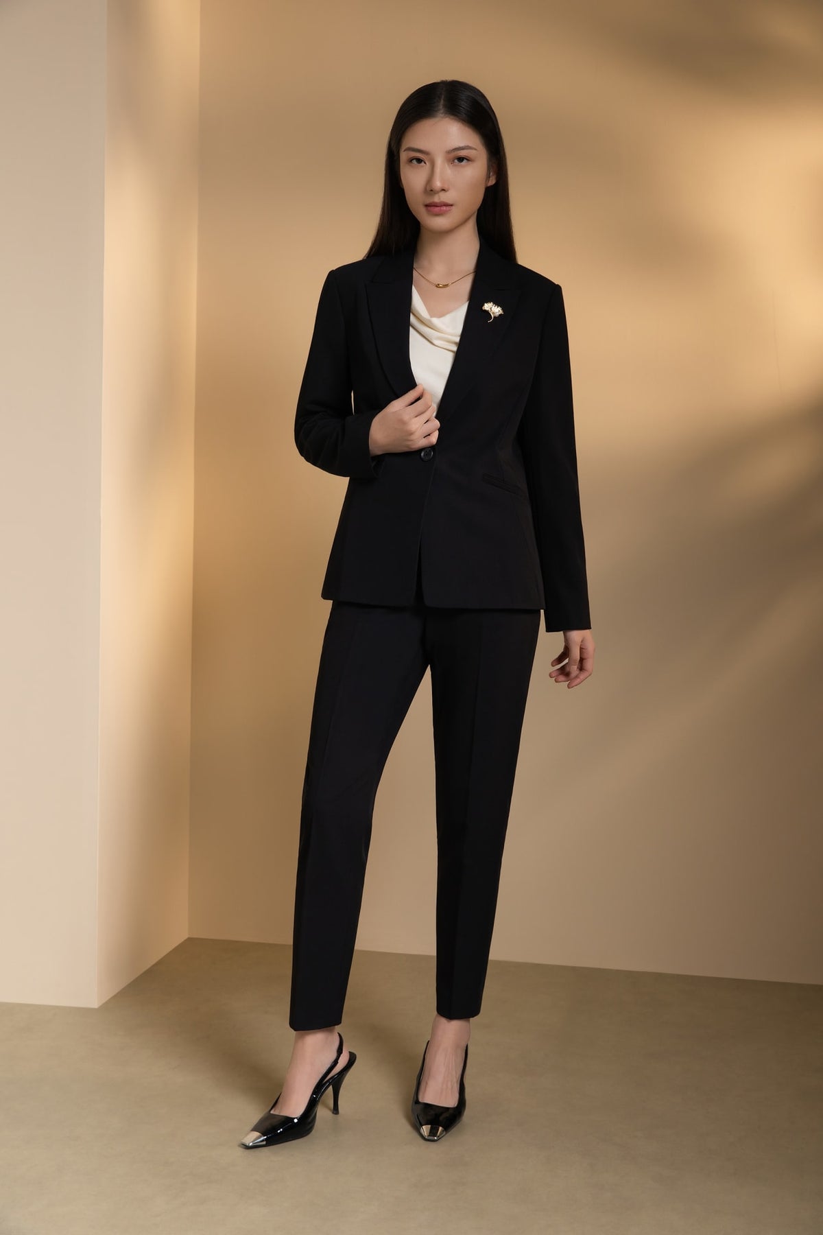 Poly Rayon Twill Easy Fit Suit Blazer with Detachable Brooch