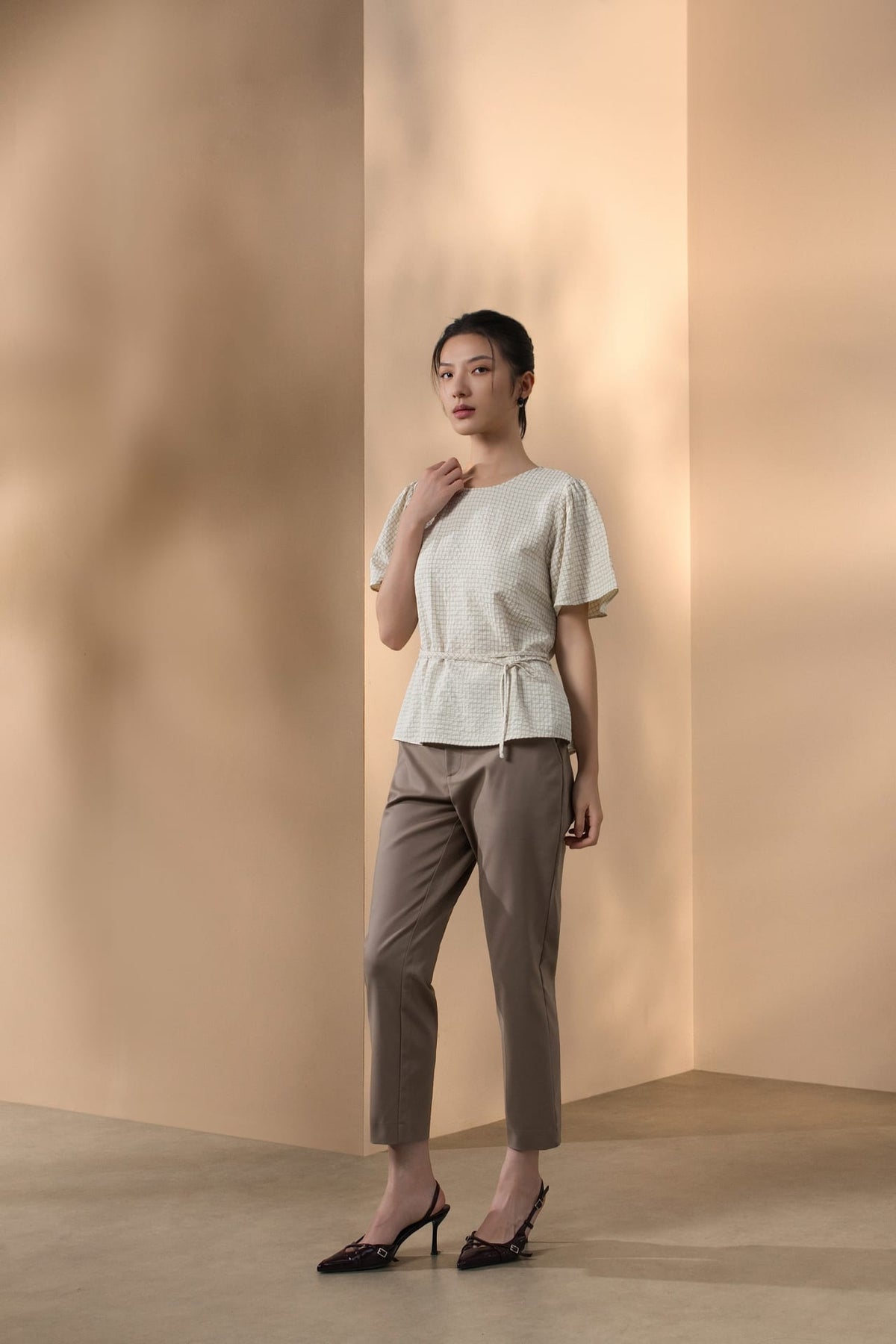 Poly Rayon Seersucker Check Relax Fit Round Neck Short Sleeve Blouse