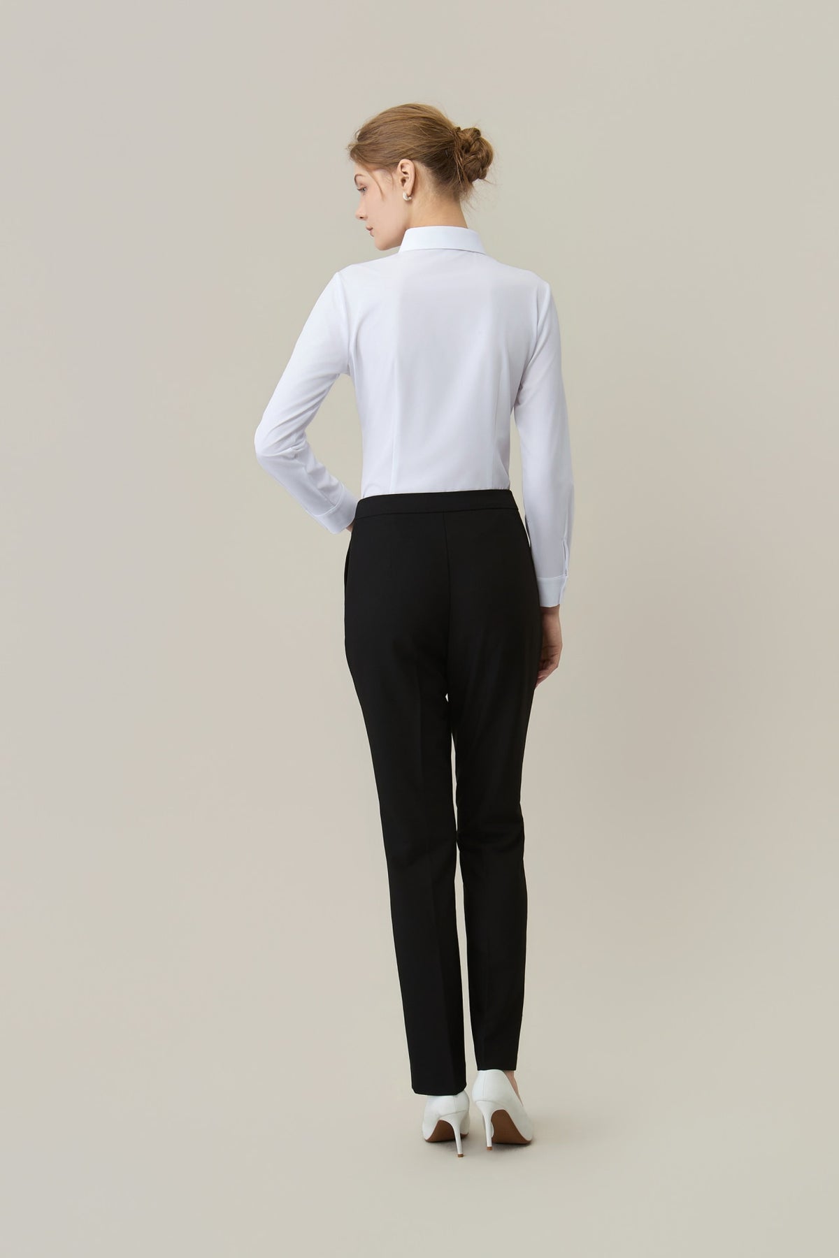 Non-Iron Dry Stretch Poplin Slim Fit Long Sleeve Shirt with Detachable Bow Tie