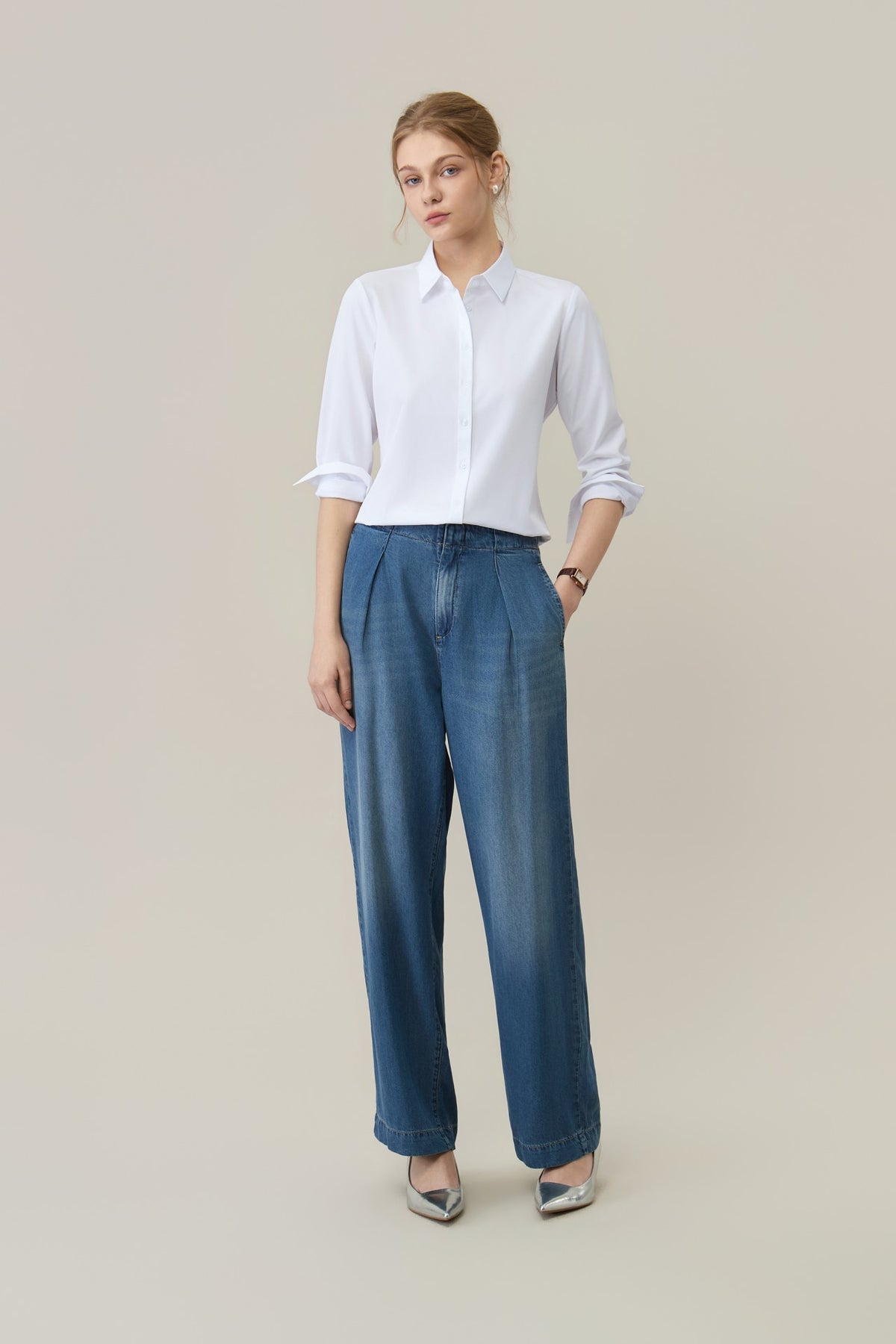 Non-Iron Dry Stretch Poplin Slim Fit Long Sleeve Shirt with Detachable Bow Tie