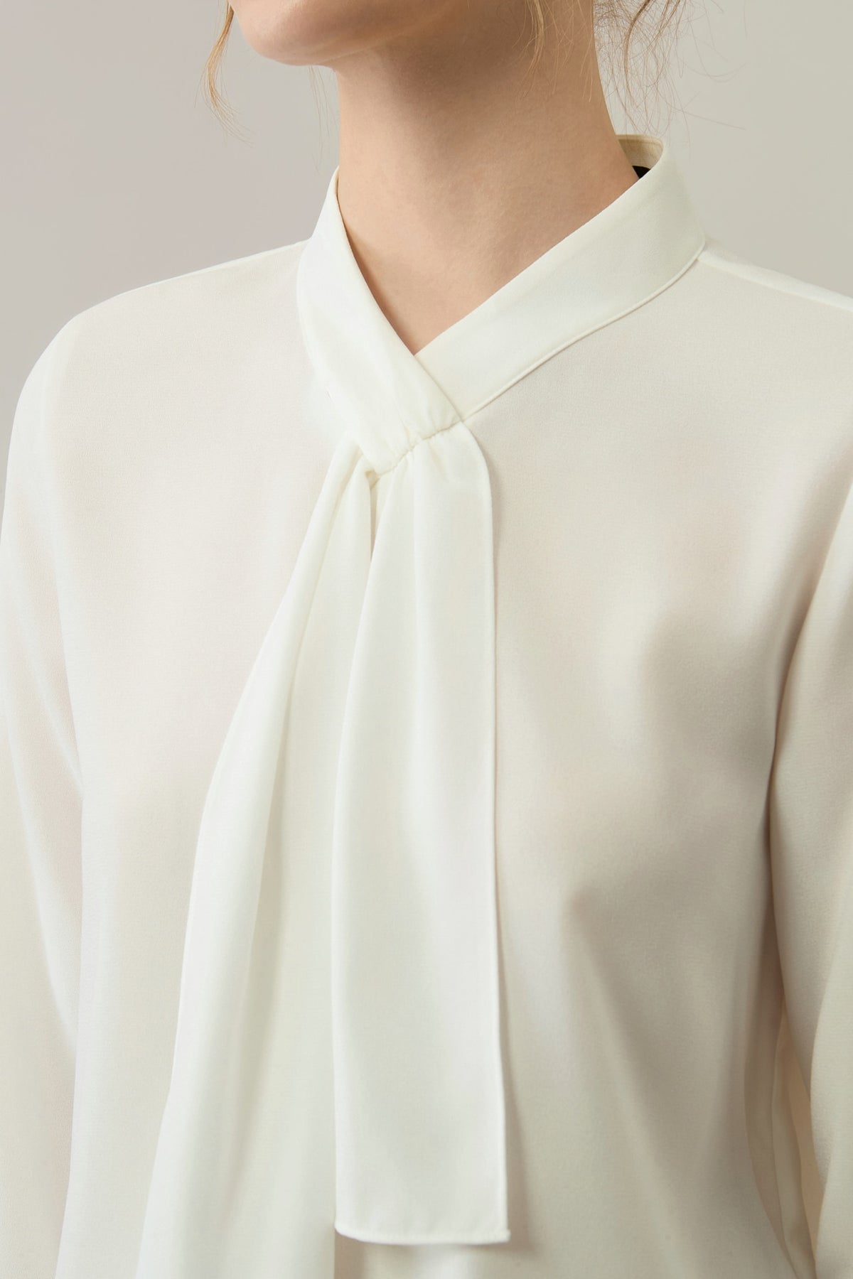 Poly Crepe Self-Tie Stand Collar Regular Fit Blouse