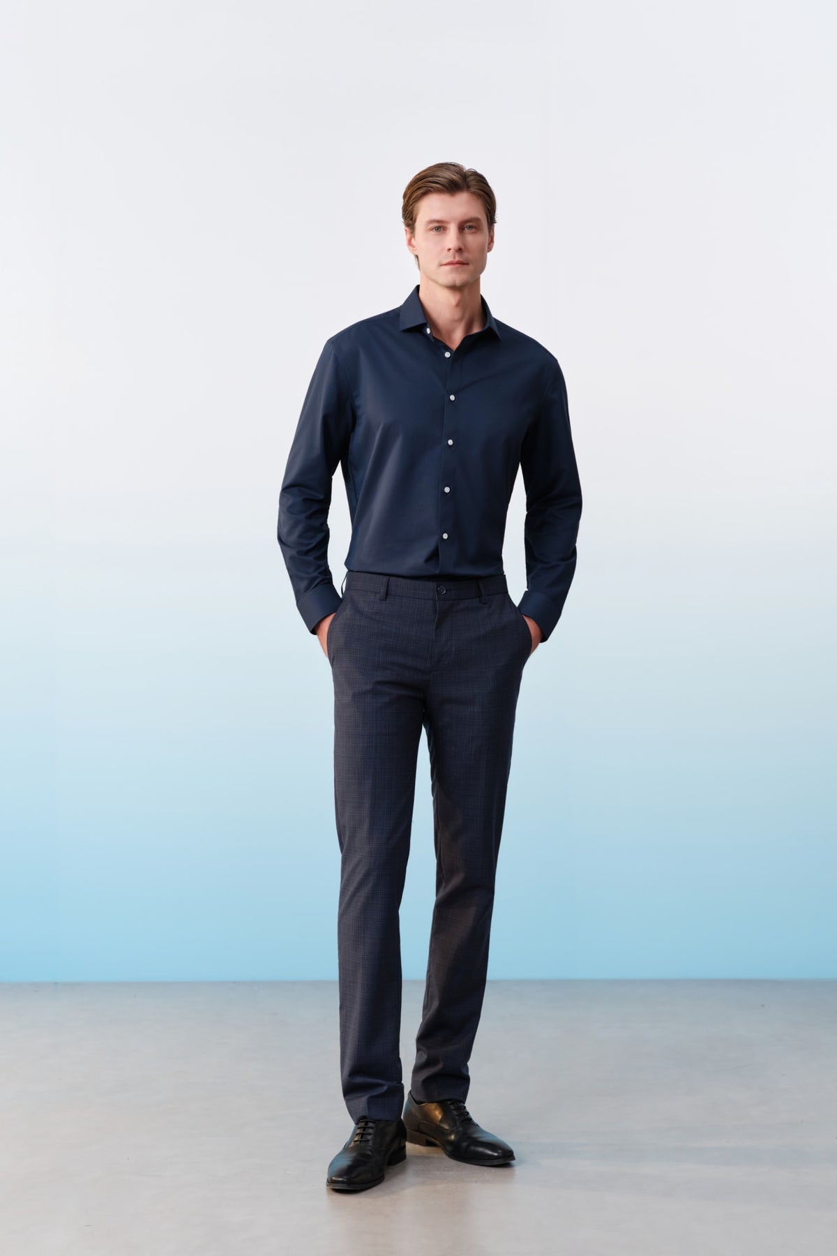 G2000 Shirts Non-Iron Dry Stretch Twill Regular Fit Long Sleeve Shirt