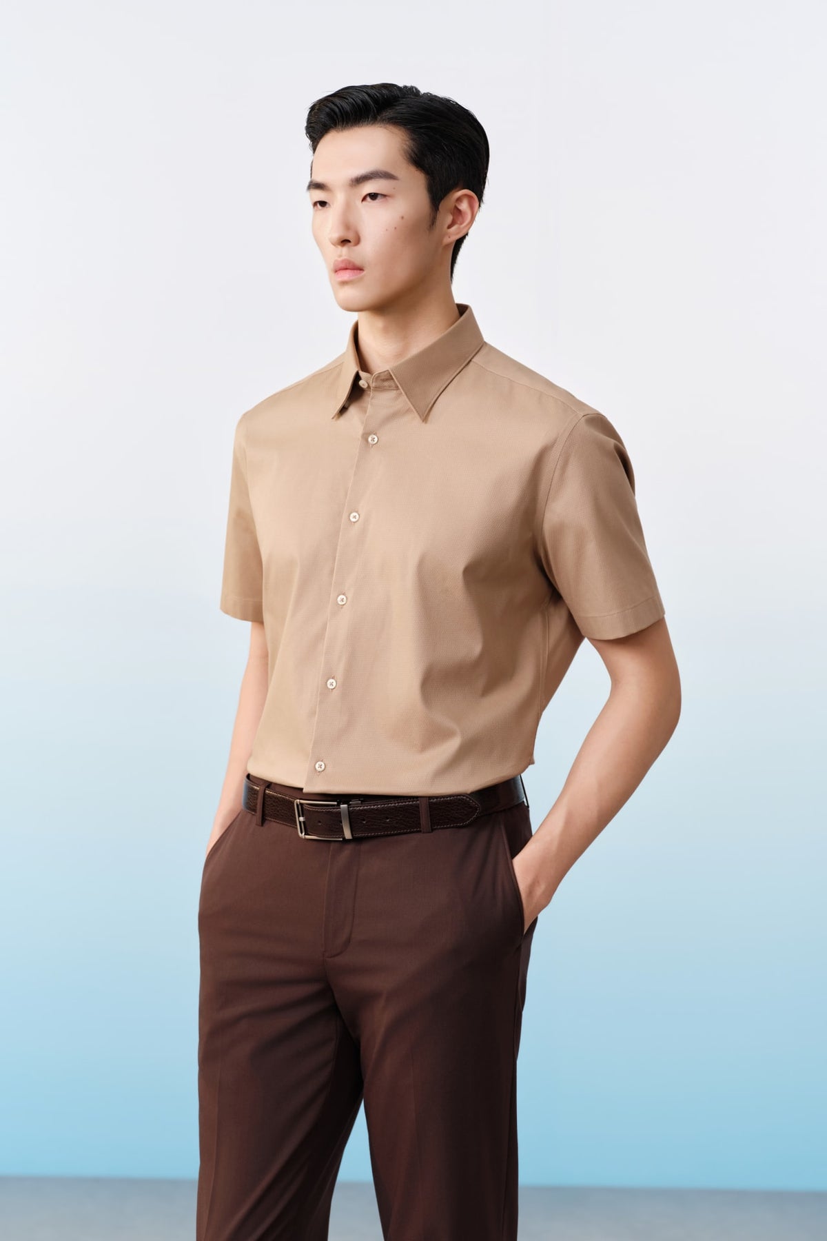G2000 - Shirts - Non-Iron Easy Care Stretch Dot Textured Smart Fit Short Sleeve Shirt