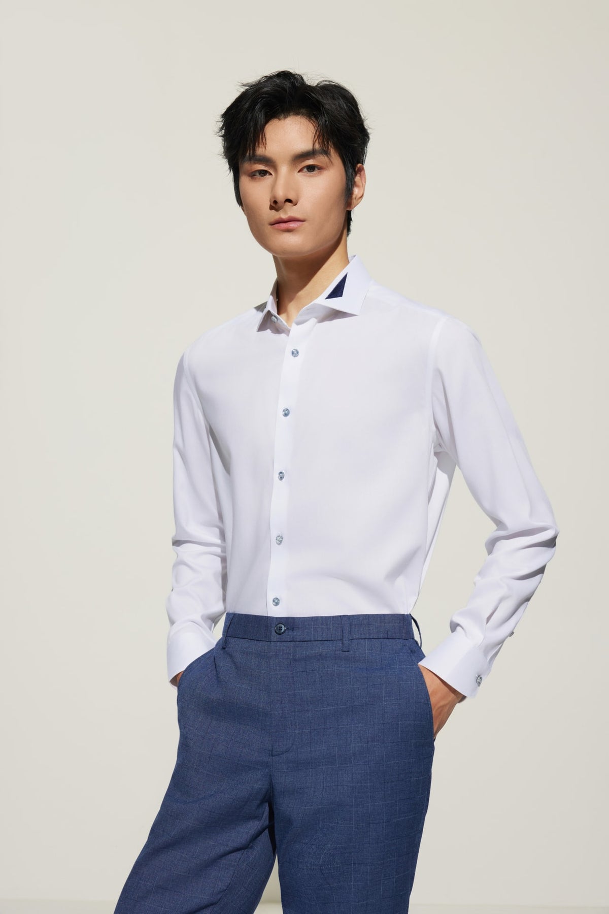 G2000 Shirts Non-Iron Super Soft Smart Fit Fine Twill Shirt with Design Detail
