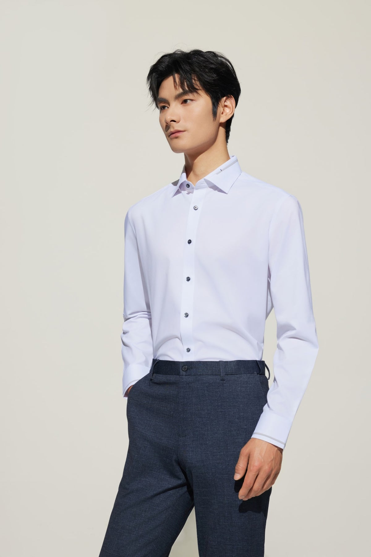 G2000 - Shirts - Non-Iron Dry Stretch Smart Fit Twill Shirt with Design Detail