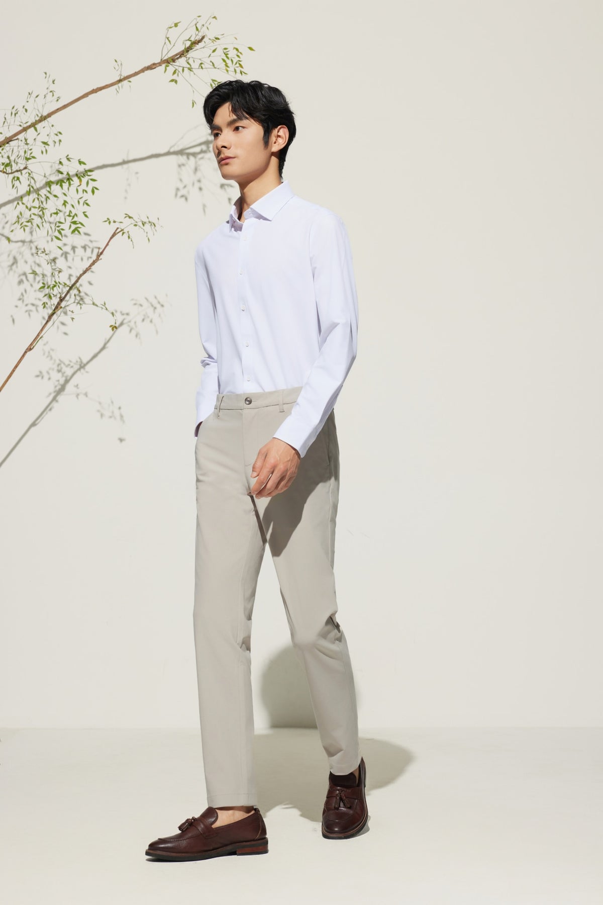 Non-Iron Dry Stretch Herringbone Smart Fit Long Sleeve Shirt