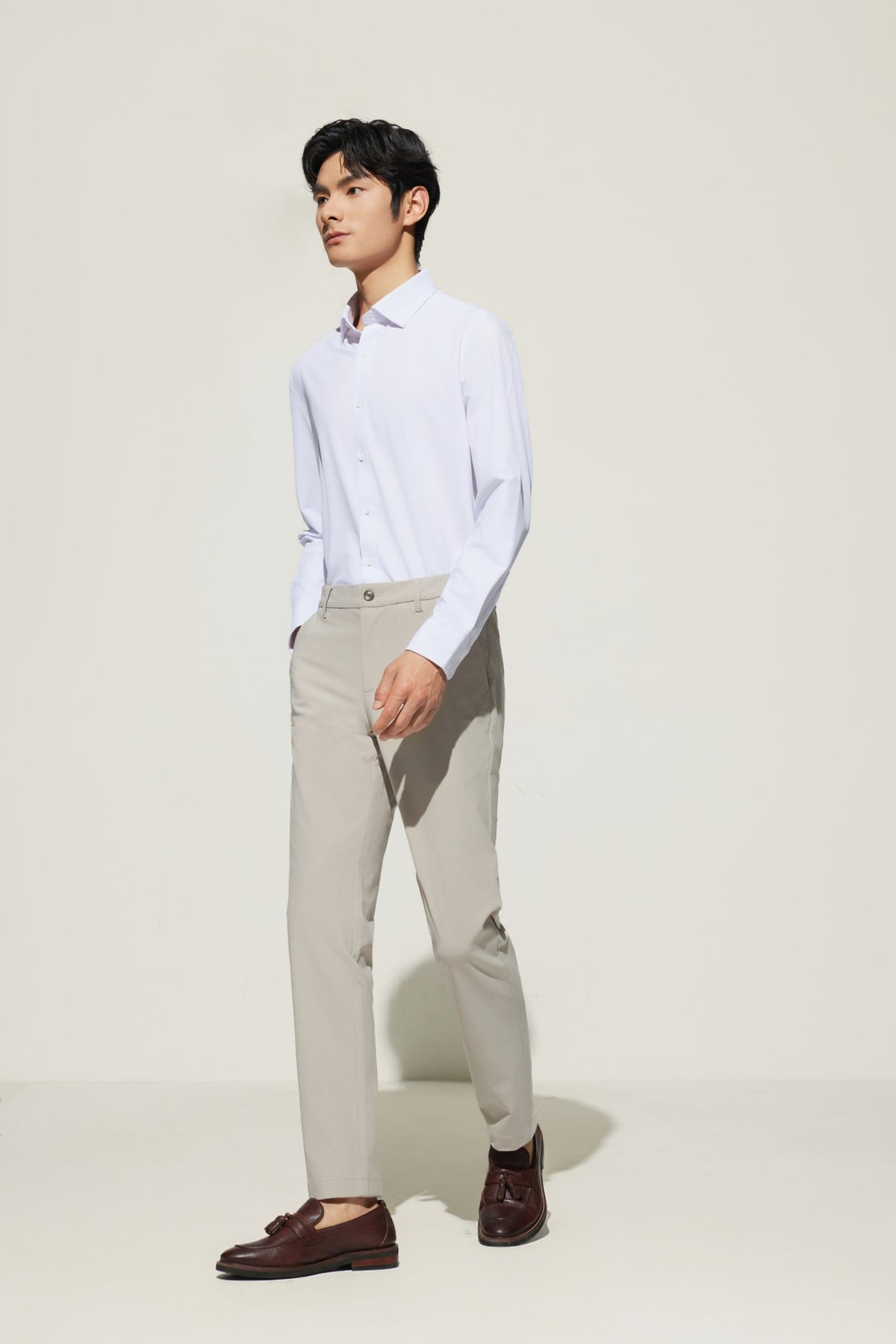 Non-Iron Dry Stretch Herringbone Smart Fit Long Sleeve Shirt