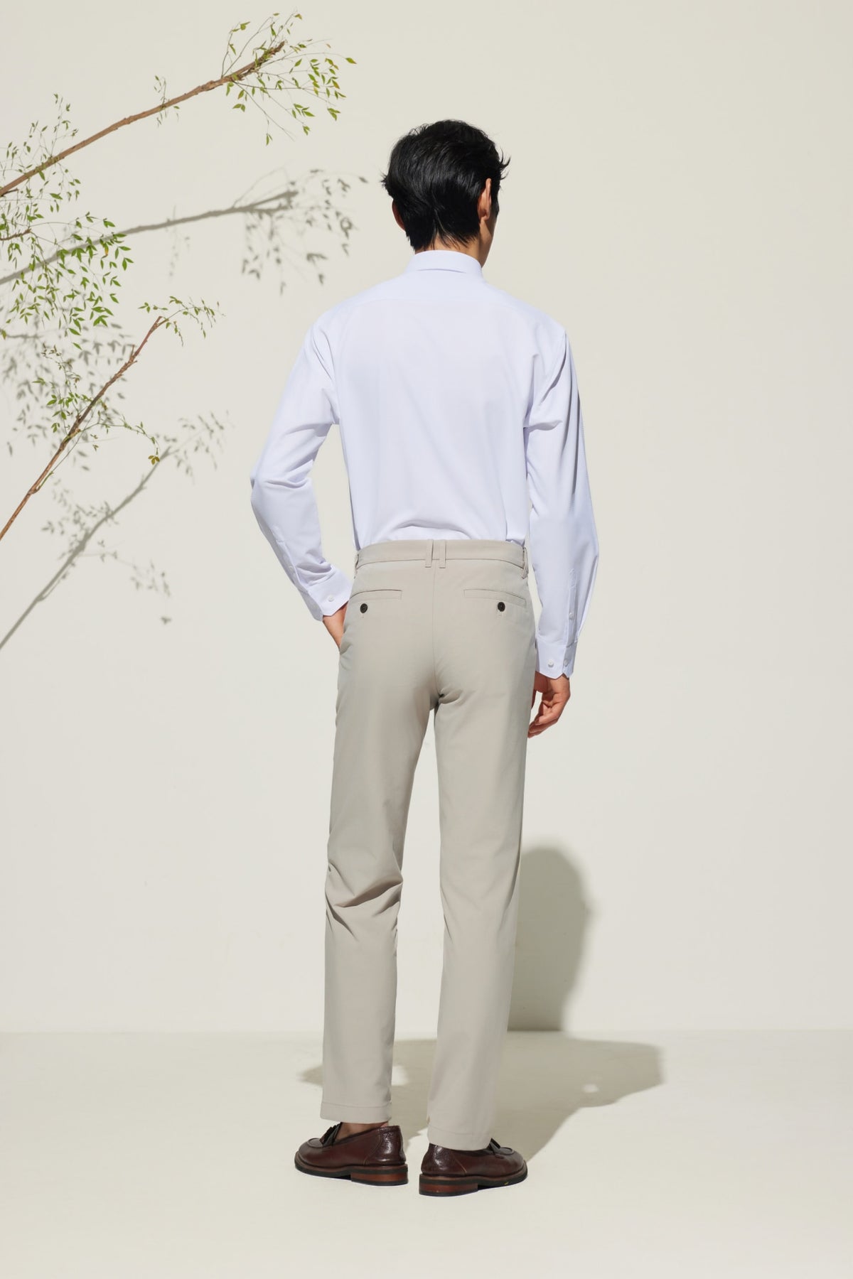 Non-Iron Dry Stretch Herringbone Smart Fit Long Sleeve Shirt