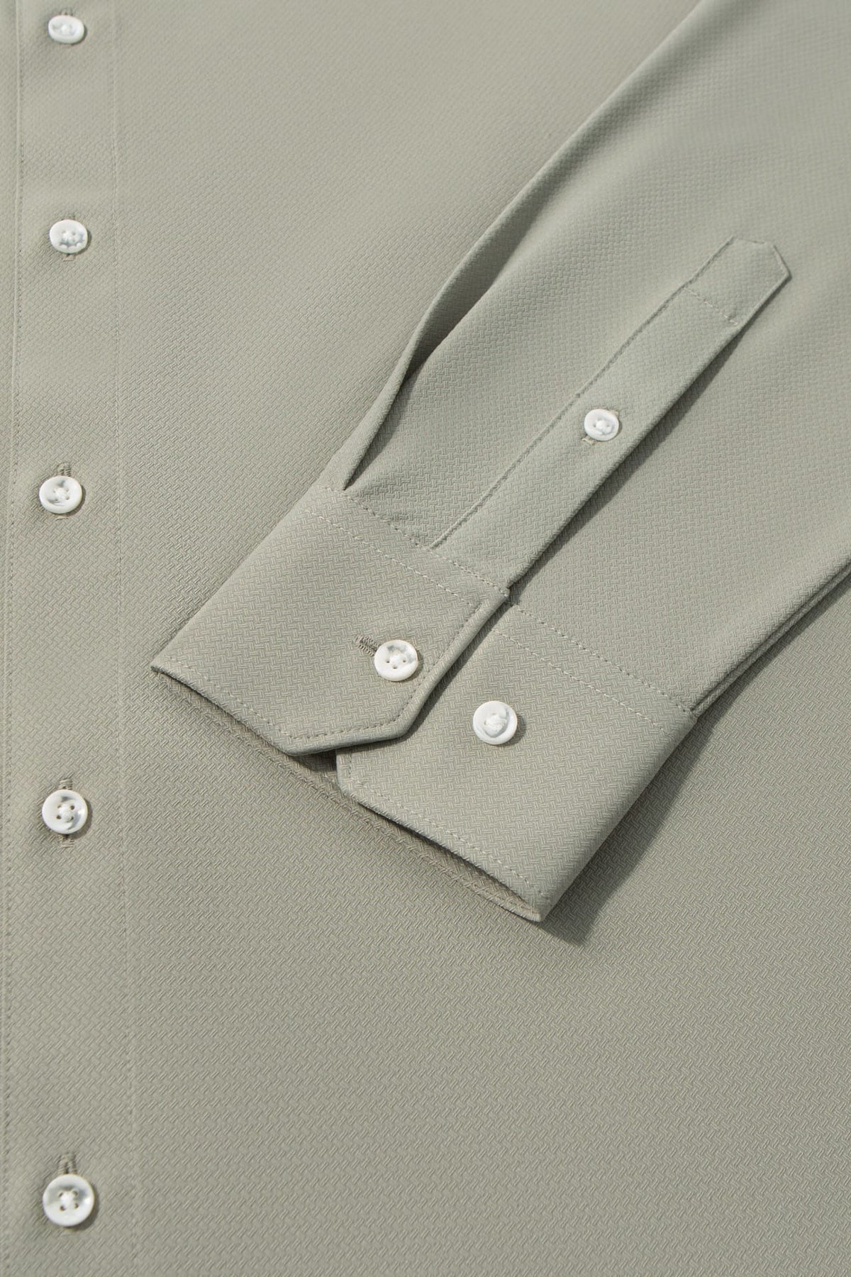 Non-Iron Dry Stretch Herringbone Smart Fit Long Sleeve Shirt