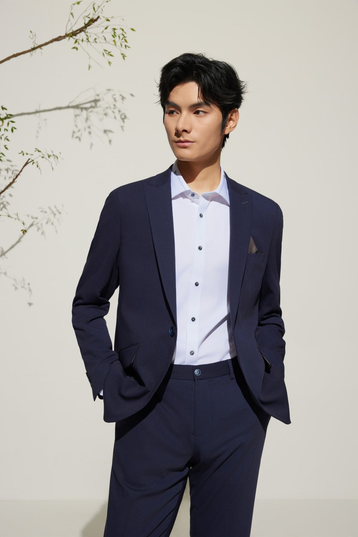G2000 Shirts Non-Iron Silky Touch Smart Fit Twill Shirt with Design Detail