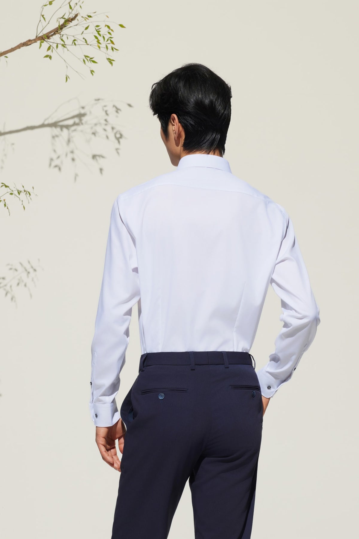 G2000 Shirts Non-Iron Silky Touch Smart Fit Twill Shirt with Design Detail