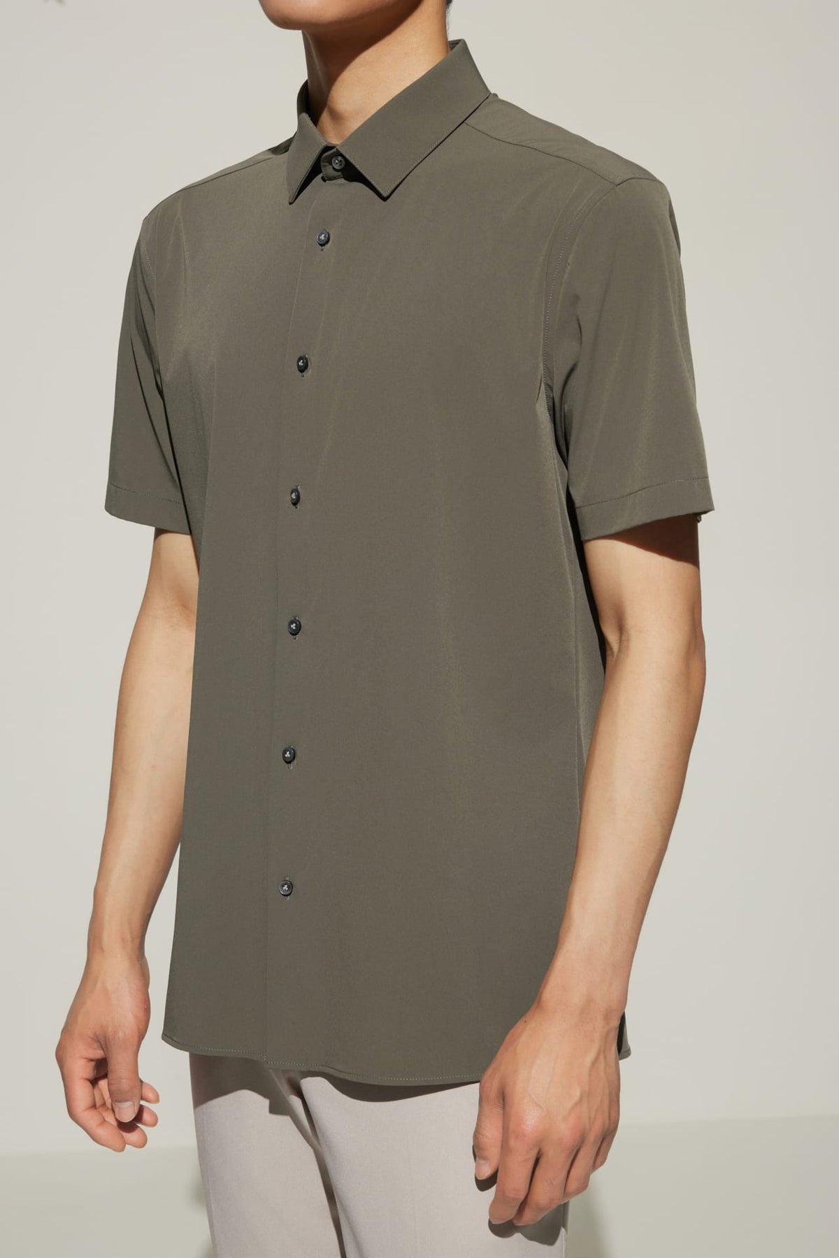 G2000 - Shirts - Water Repellent Poplin Smart Fit Short Sleeve Casual Shirt