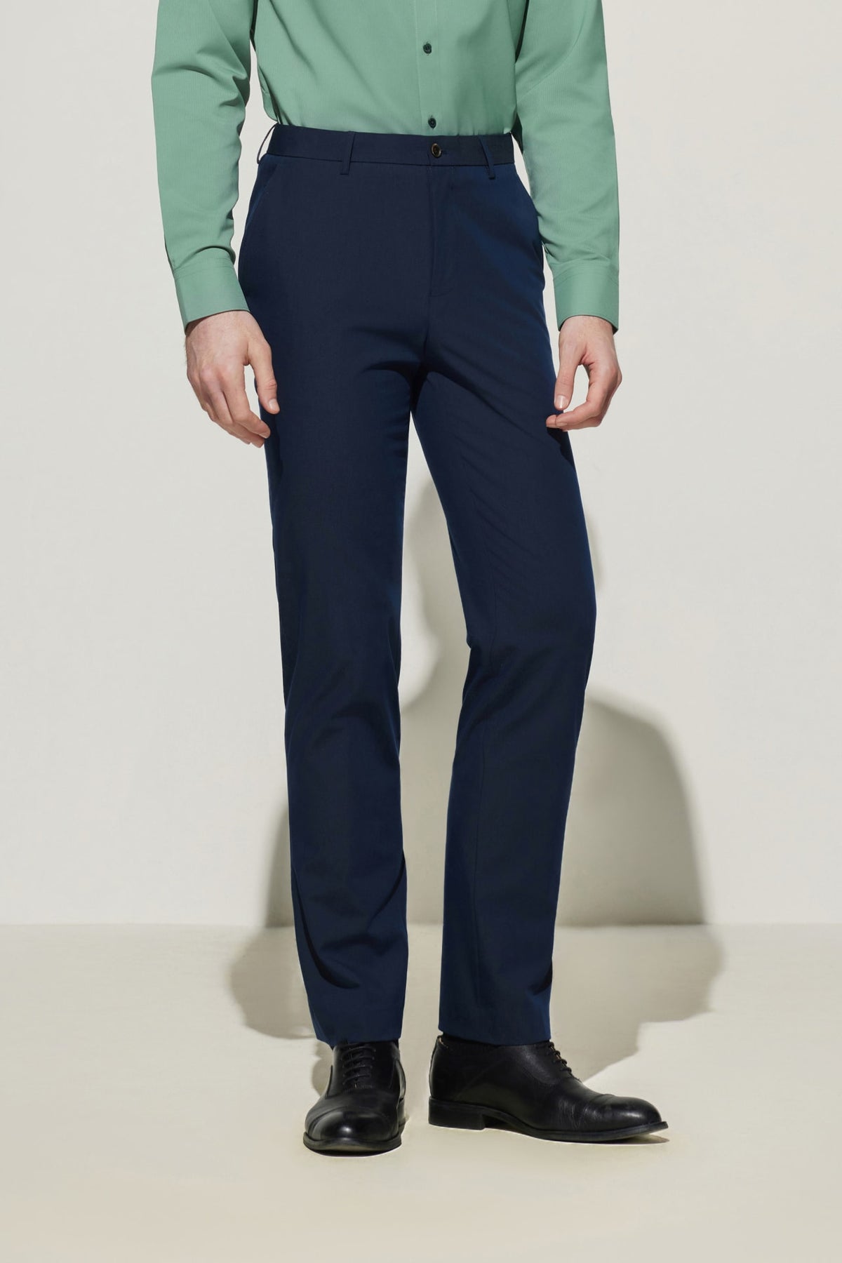 G2000 Pants Cool Touch Multi-Way Stretch Slim Fit Plain Weave Formal Pants
