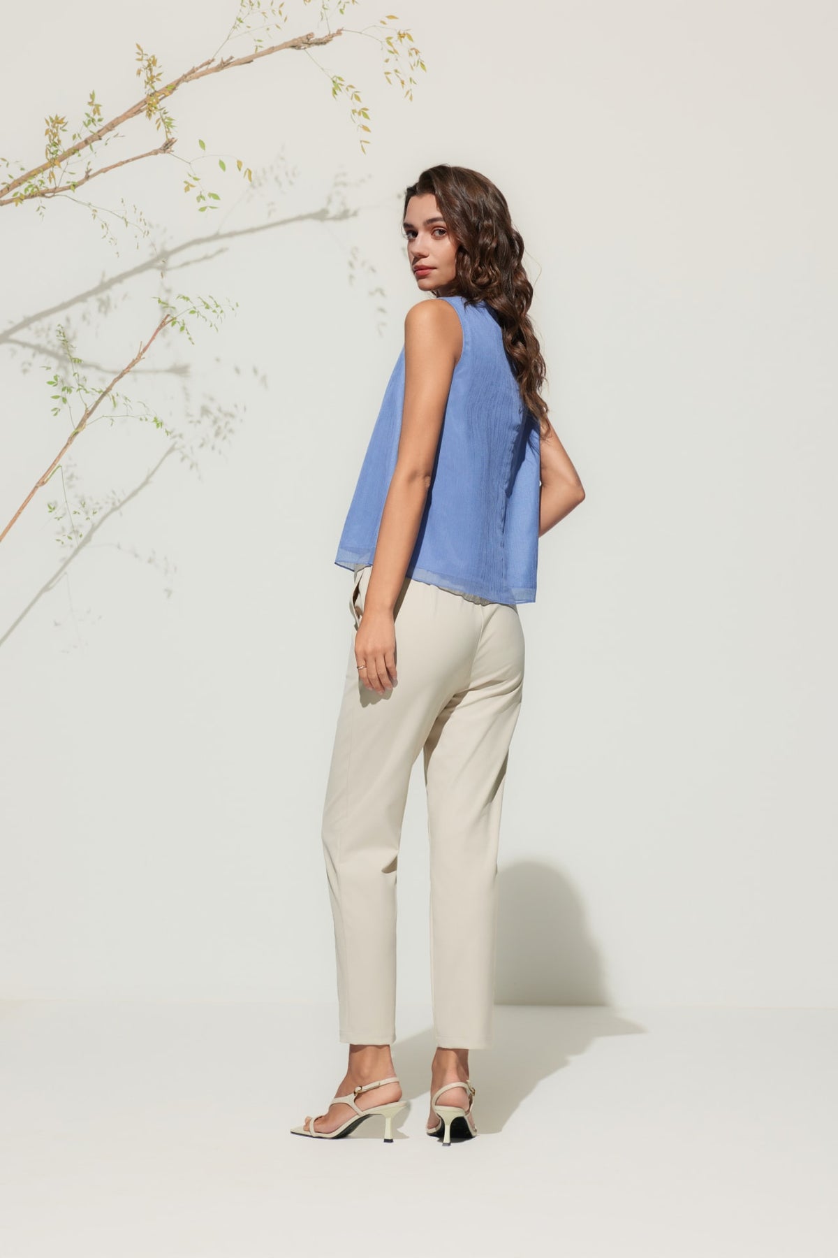 G2000 Blouses Stand Collar Blouse With Detachable Tie