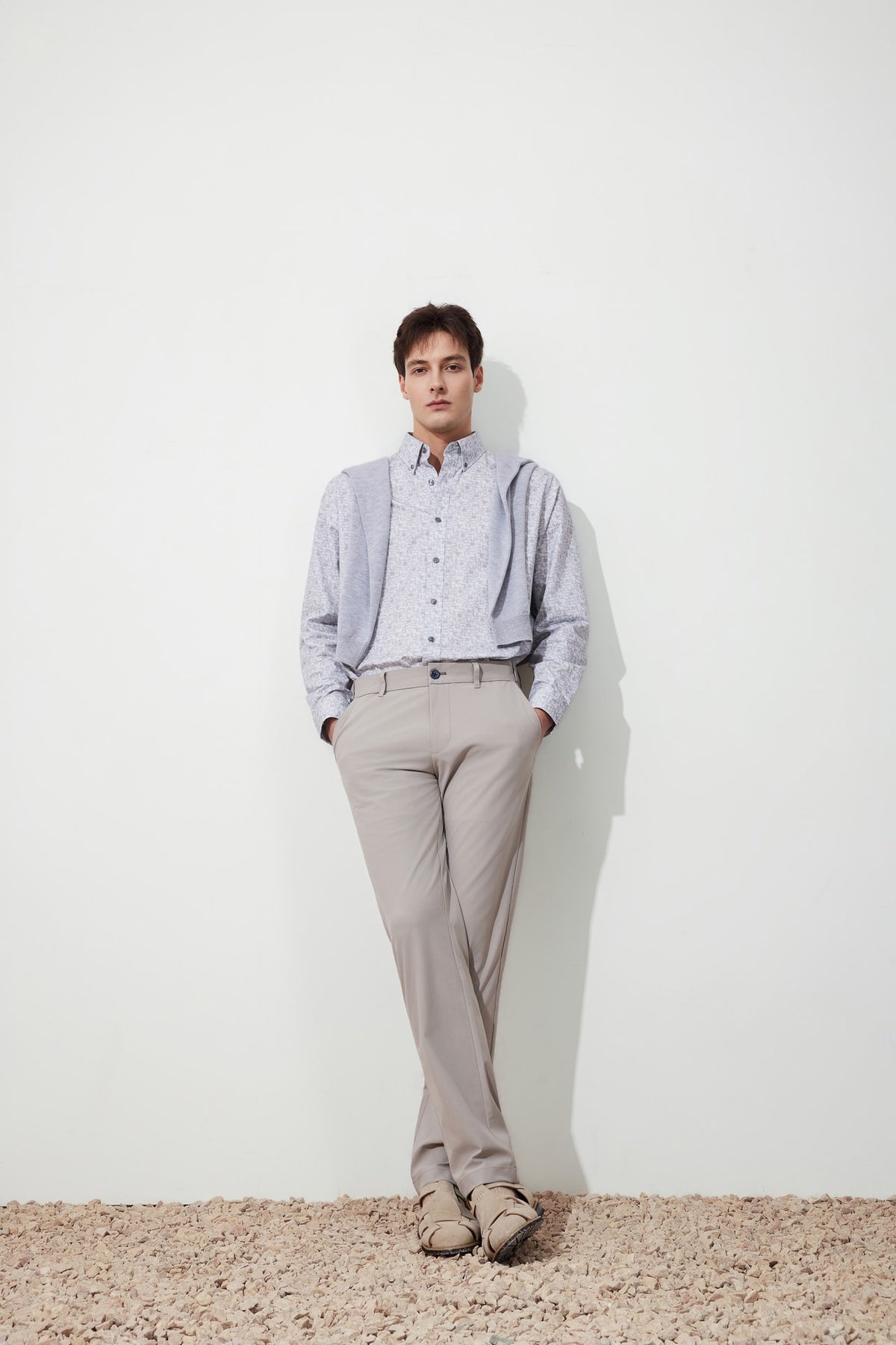 G2000 Shirts Wrinkle-Free Horseshoe Digital Print Comfort Fit Twill Casual Shirt Flint Stone Comfort