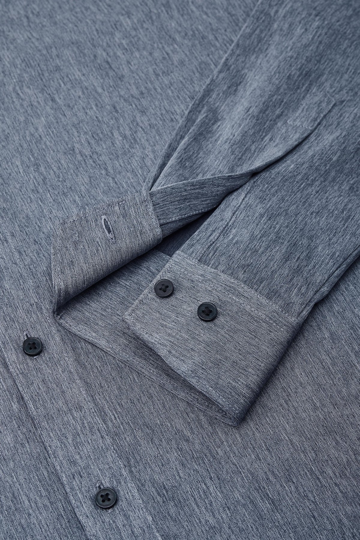 G2000 - Shirts - Non-Iron Dry Stretch Smart Fit Herringbone Semi Solid Shirt