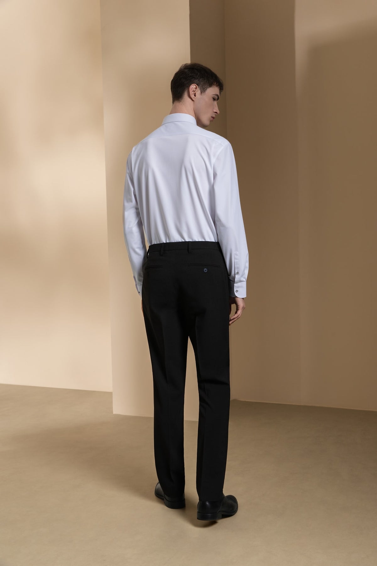 Non-Iron Comfort Knit Smart Fit Long Sleeve Shirt