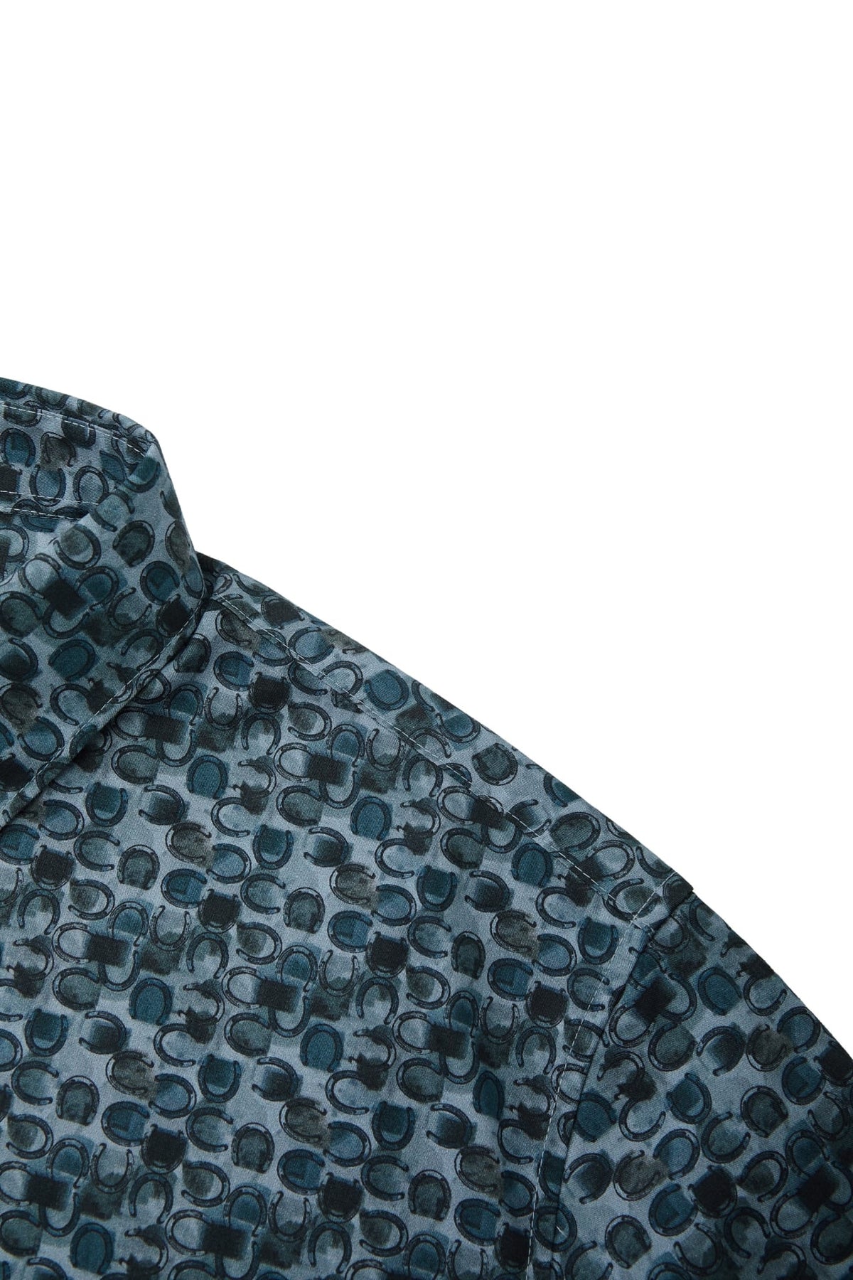 G2000 - Shirts - Wrinkle-Free Horseshoe Digital Print Comfort Fit Twill Short Sleeve Casual Shirt