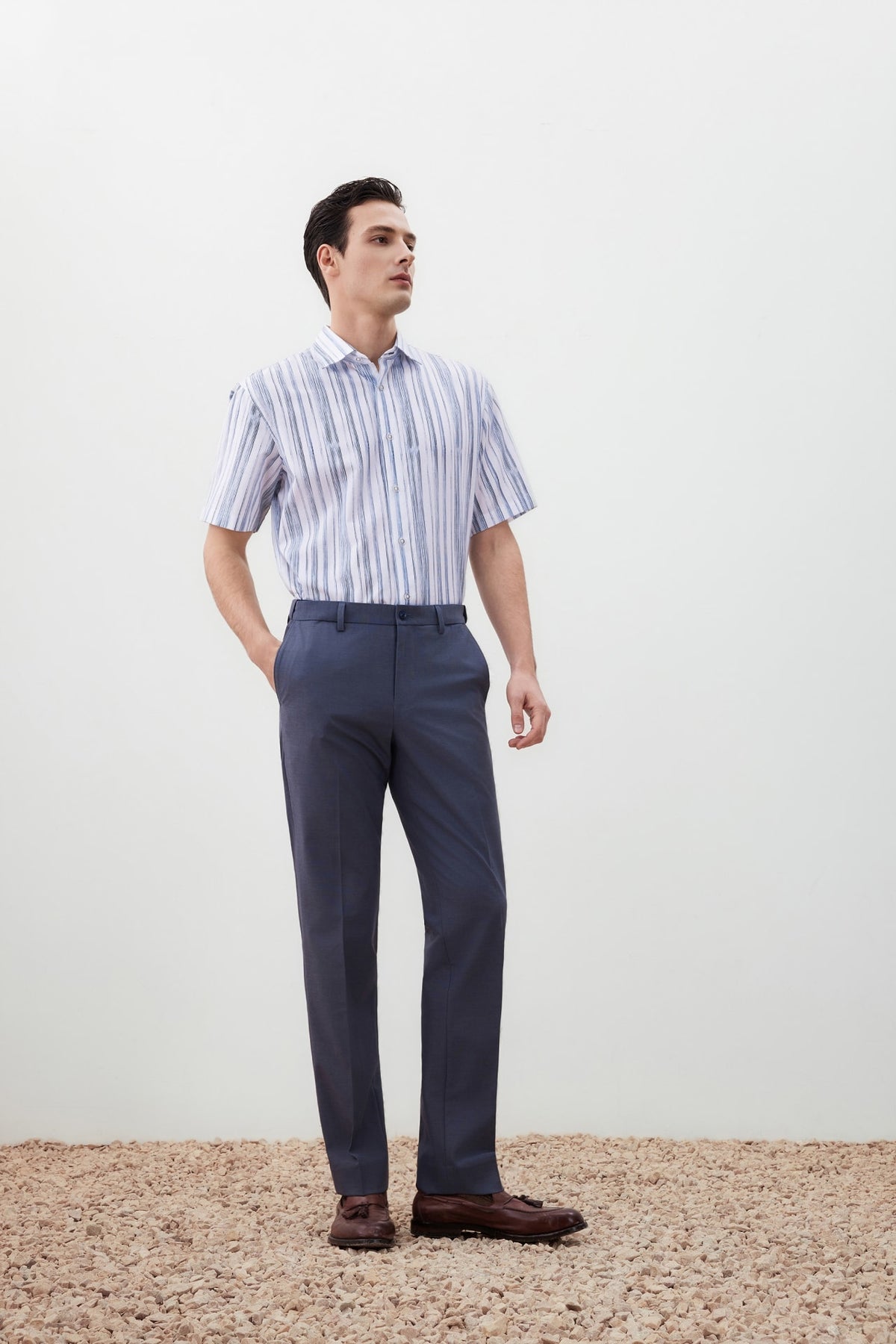 G2000 Shirts Wrinkle-Free Stripe Digital Print Comfort Fit Oxford Short Sleeve Casual Shirt White Comfort