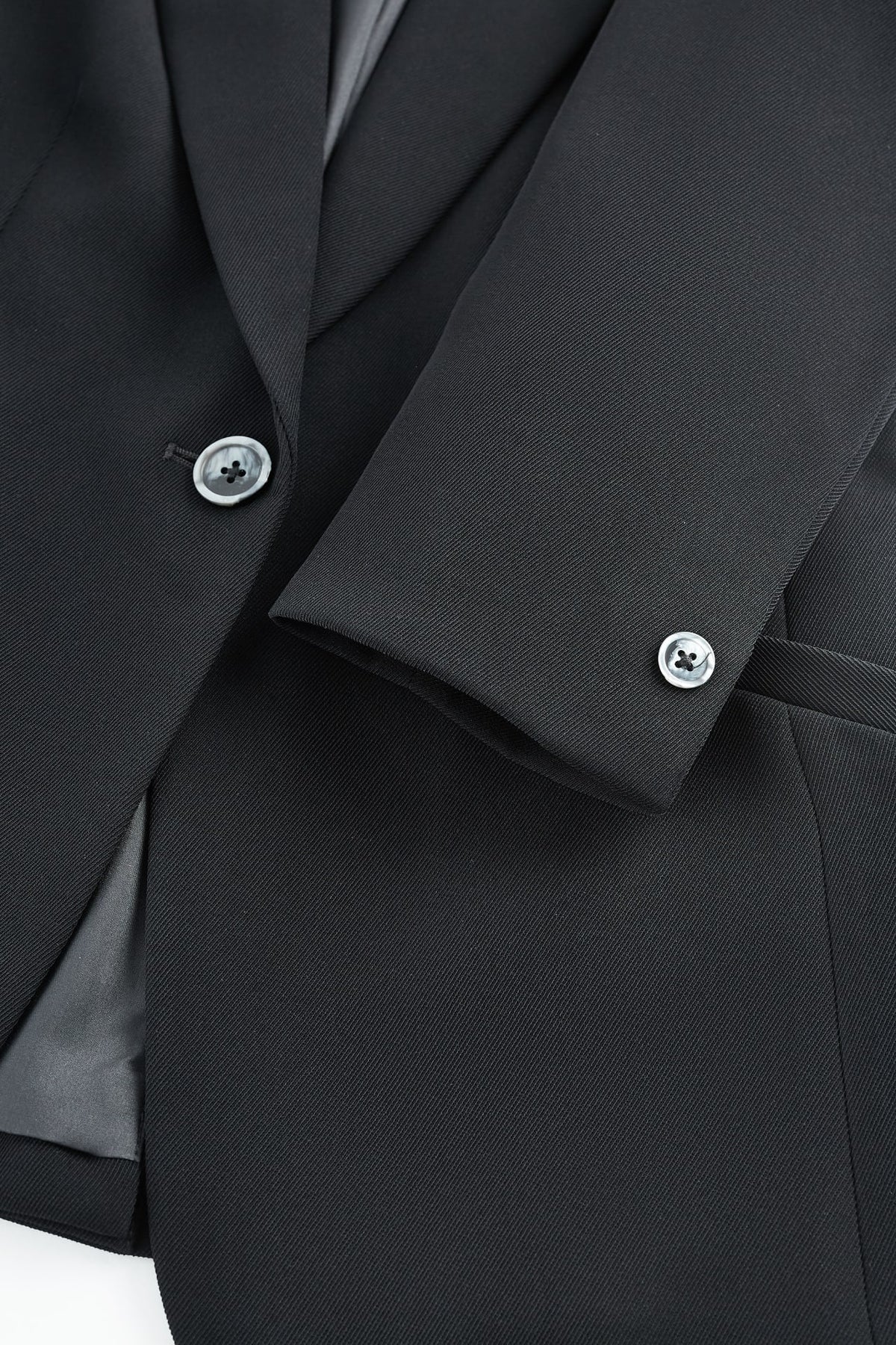 G2000 - Suits - Sharp Peak Blazer