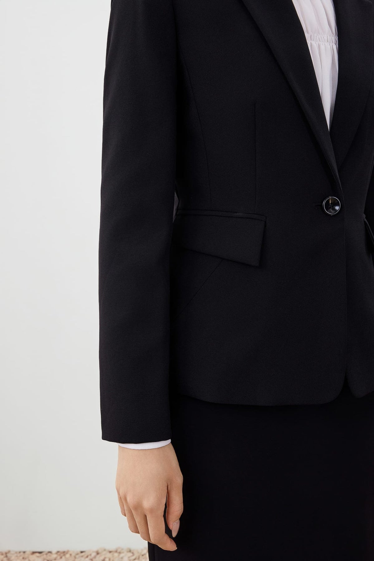 G2000 - Suits - Water Repellent Blazer with Brooch
