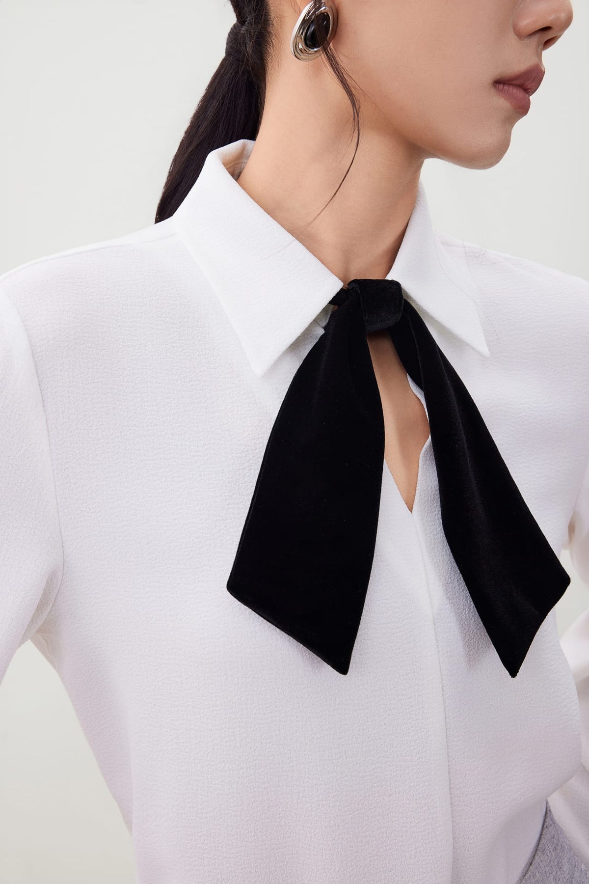 G2000 - Blouses - Crepe Blouse with Chiffon Bow